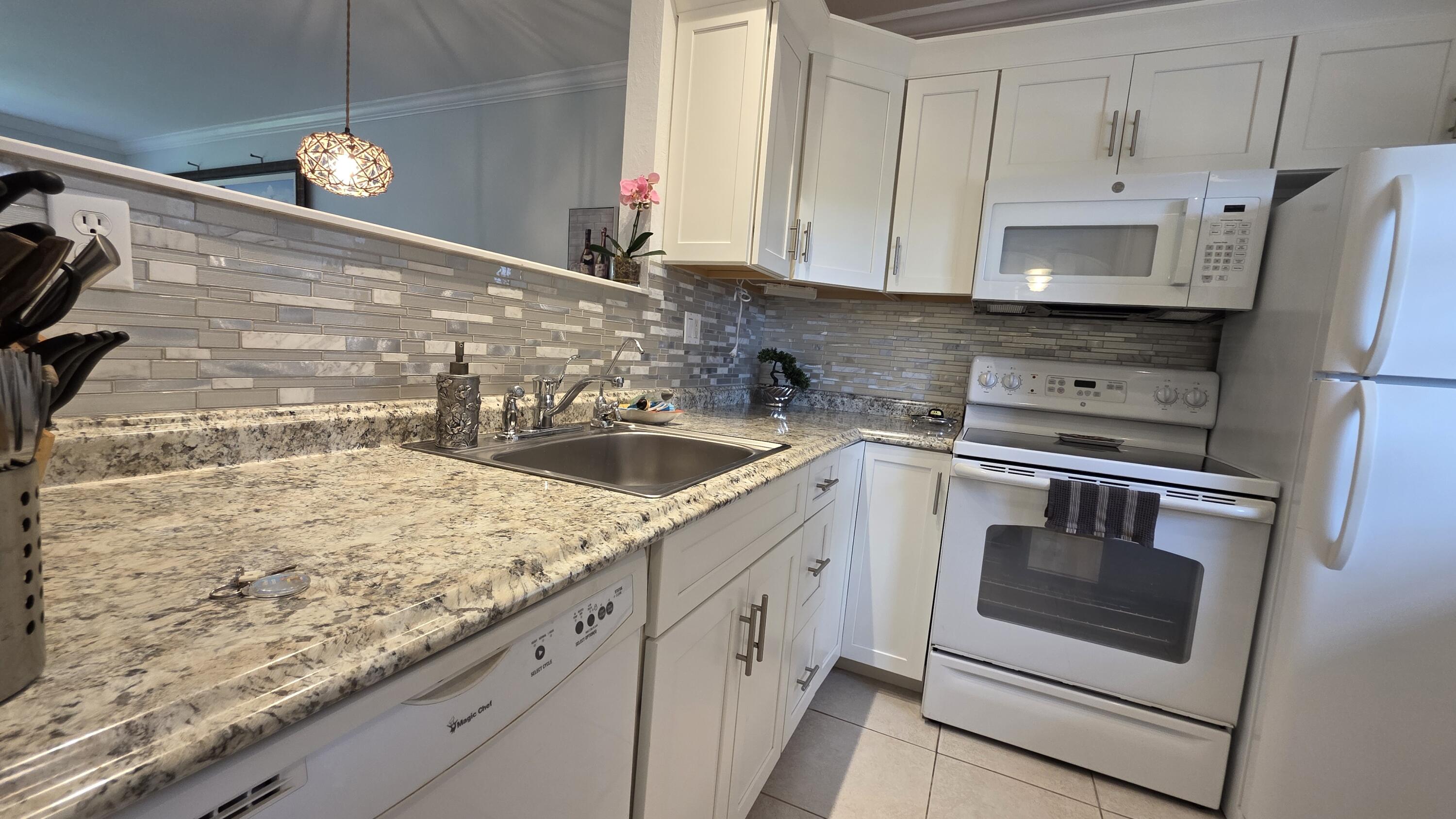 5161 W Oakland Park #206