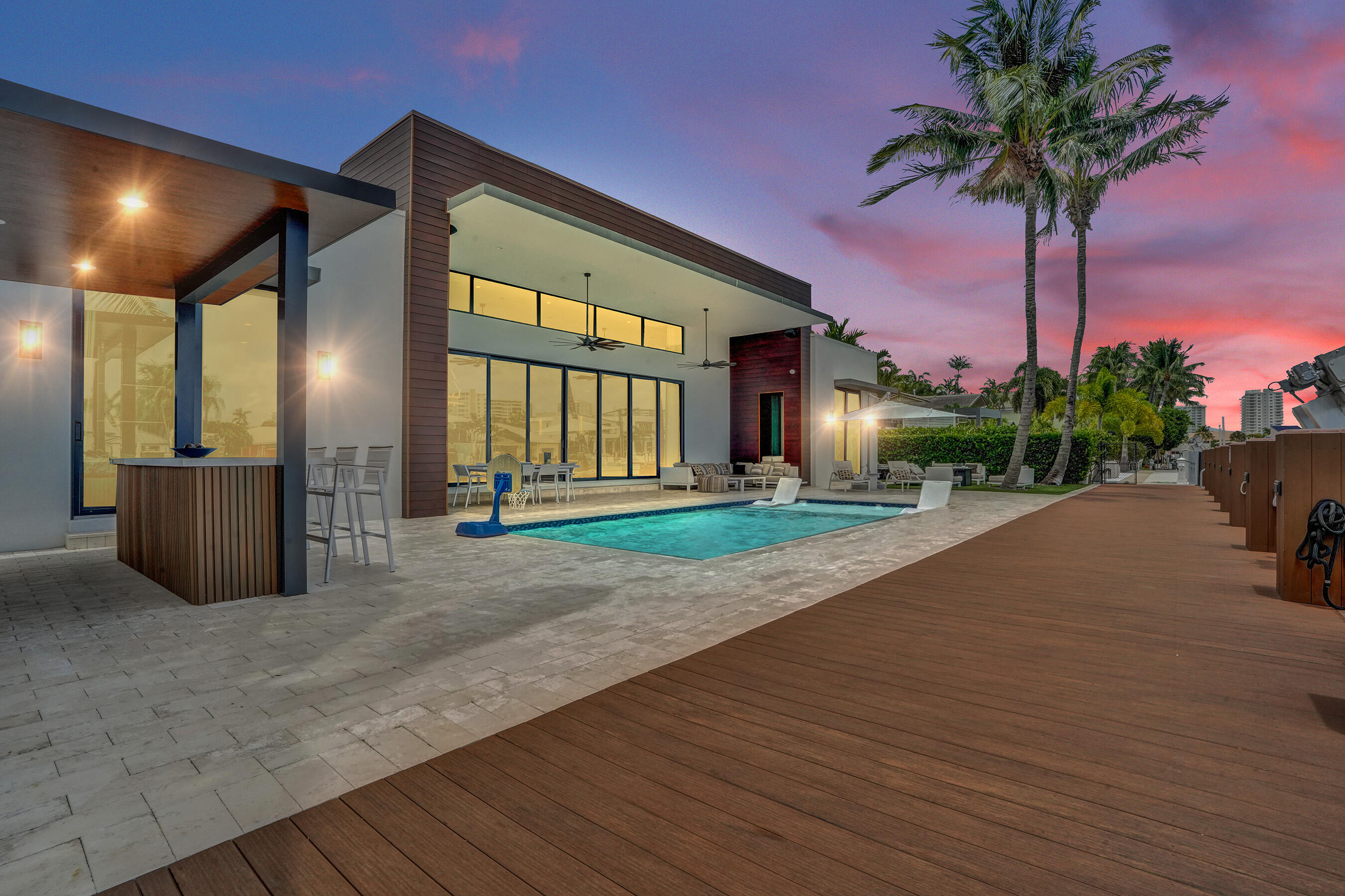 2816 NE 38th Fort Lauderdale, FL 33308