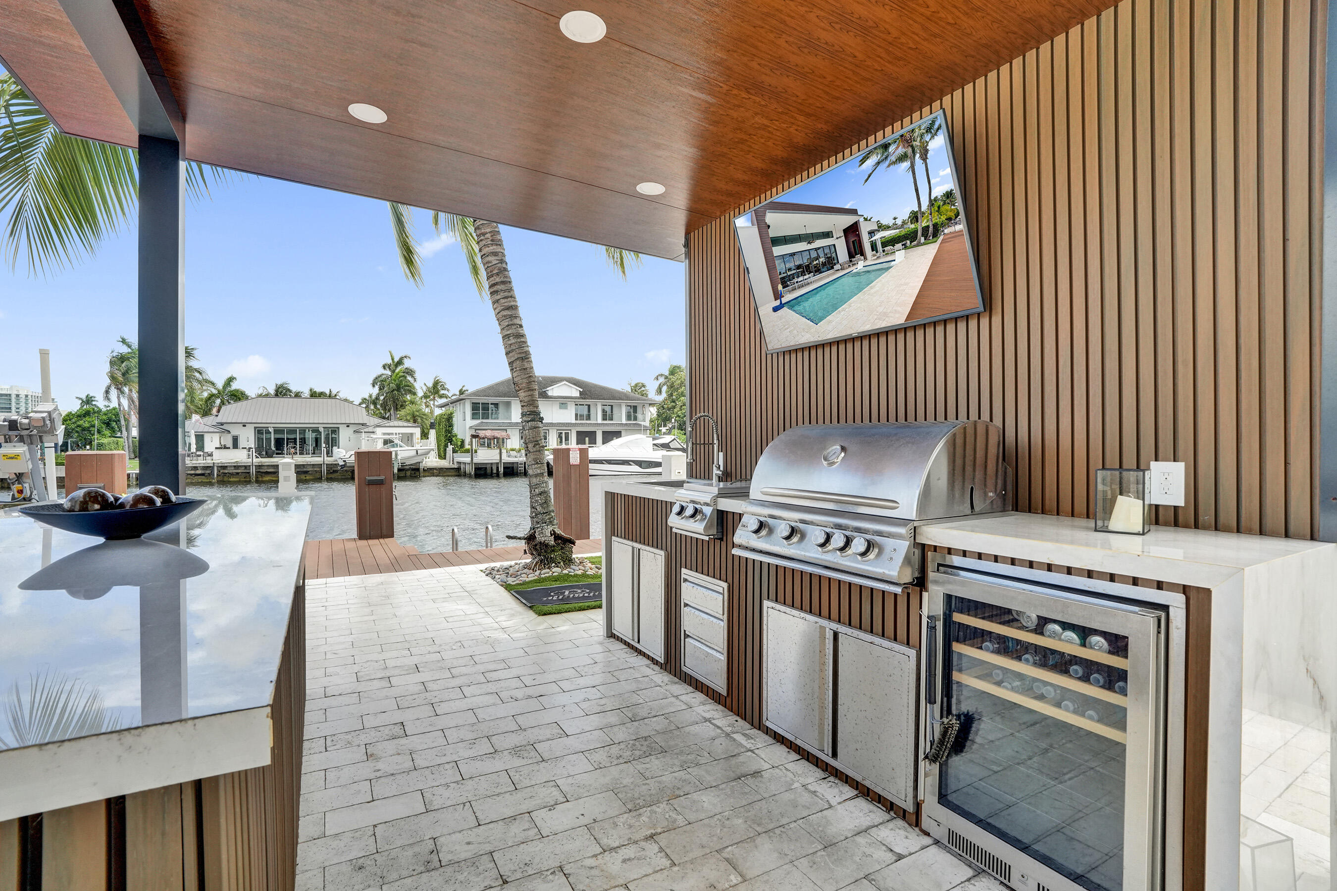 2816 NE 38th Fort Lauderdale, FL 33308