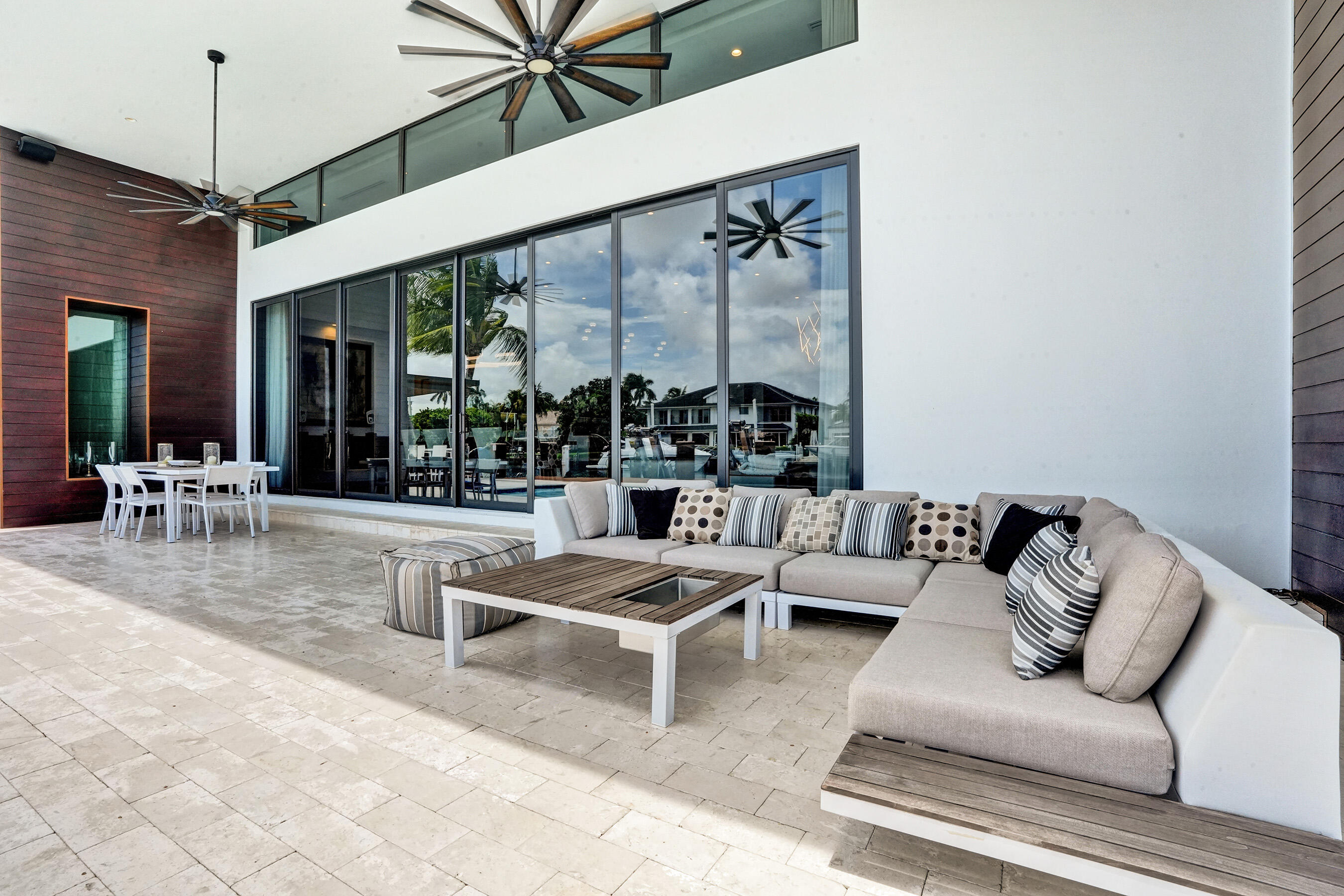 2816 NE 38th Fort Lauderdale, FL 33308