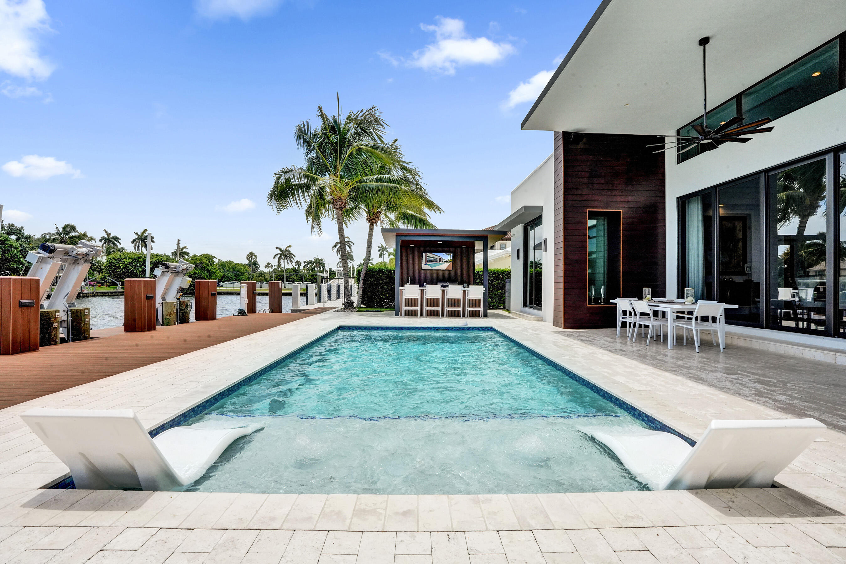 2816 NE 38th Fort Lauderdale, FL 33308