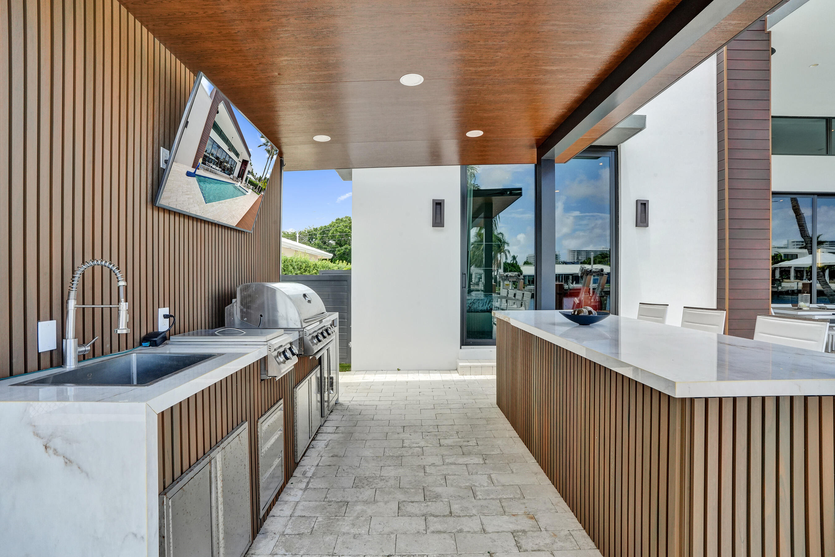 2816 NE 38th Fort Lauderdale, FL 33308