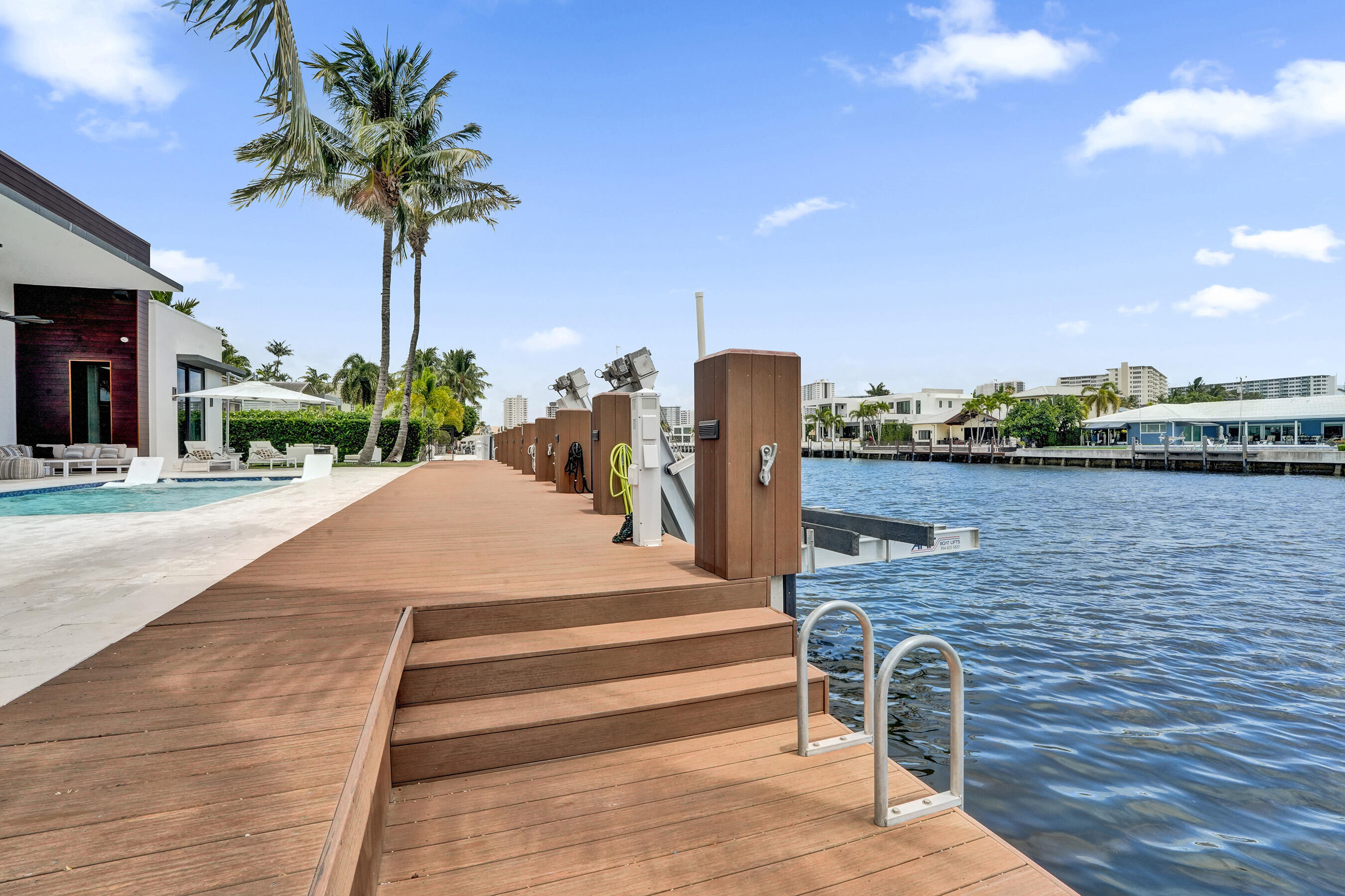 2816 NE 38th Fort Lauderdale, FL 33308