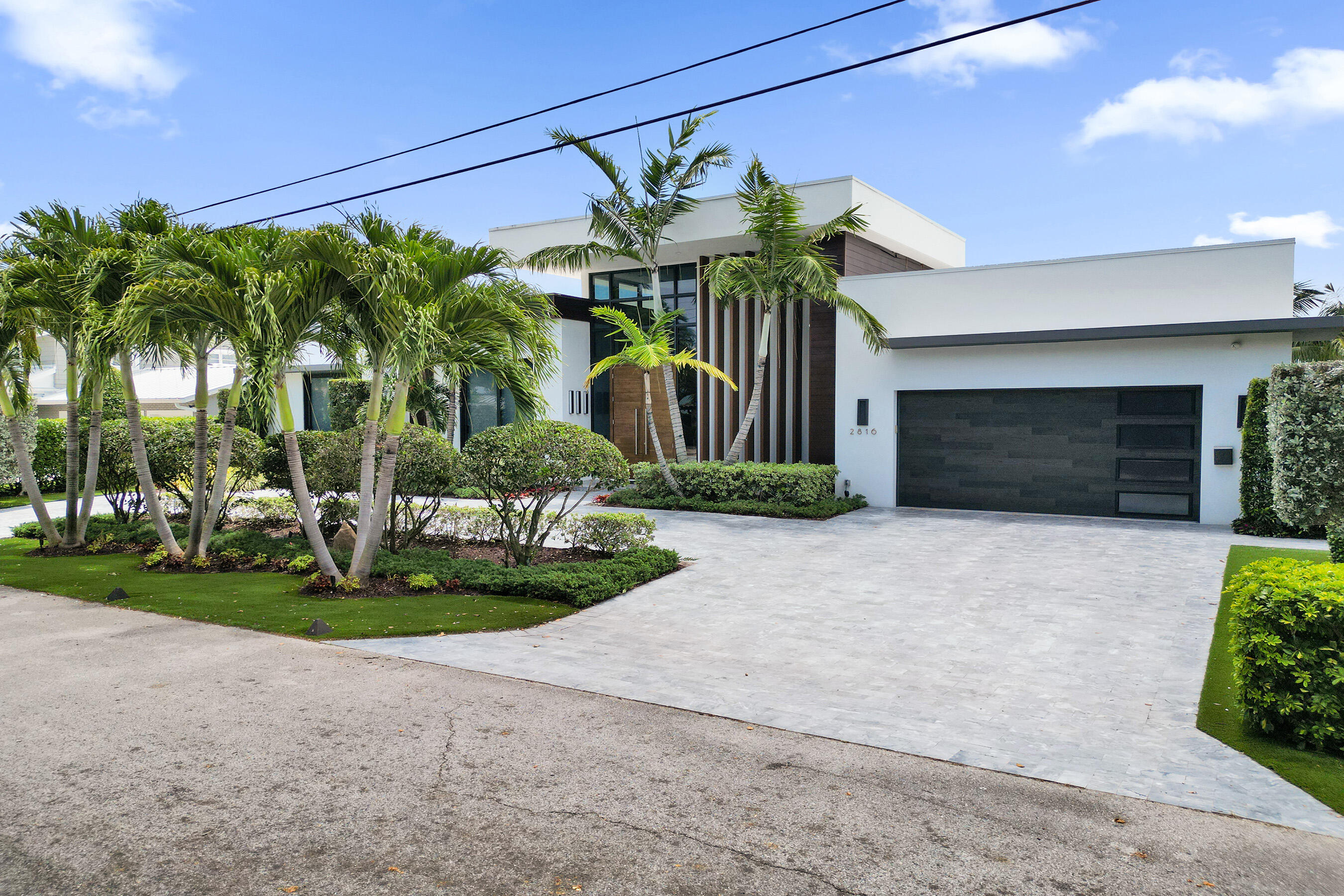 2816 NE 38th Fort Lauderdale, FL 33308