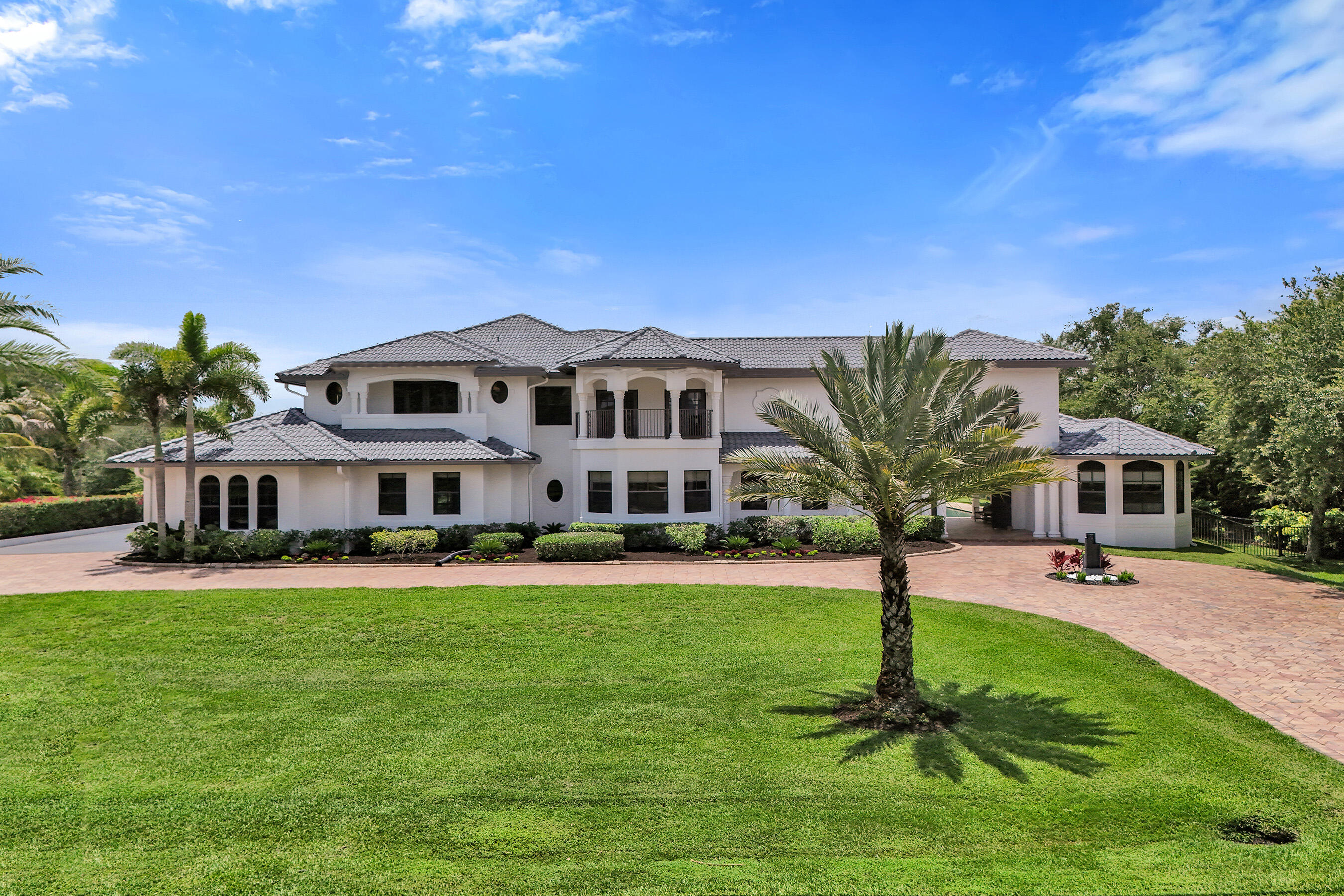 11600 NW 8th Plantation, FL 33325