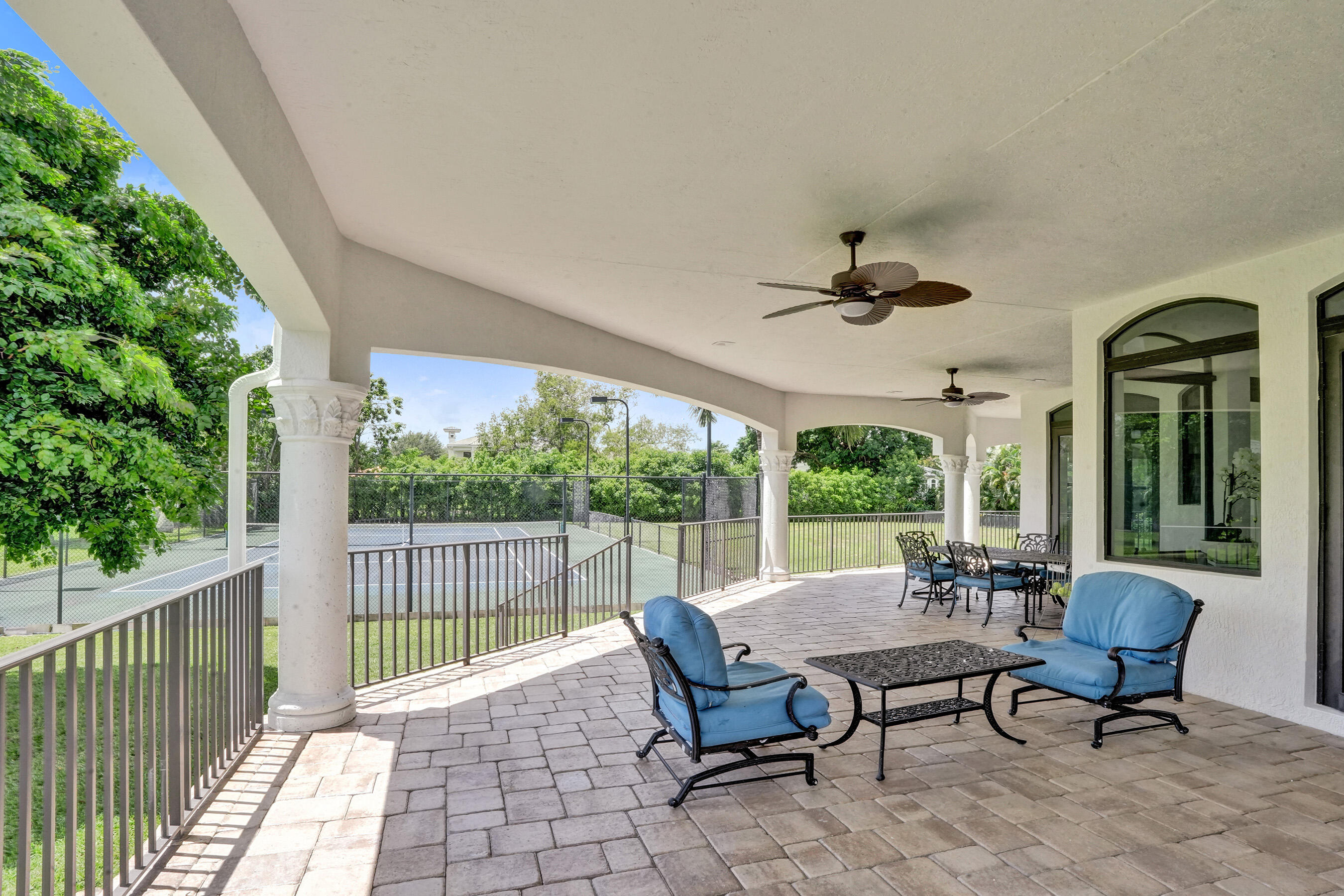 11600 NW 8th Plantation, FL 33325