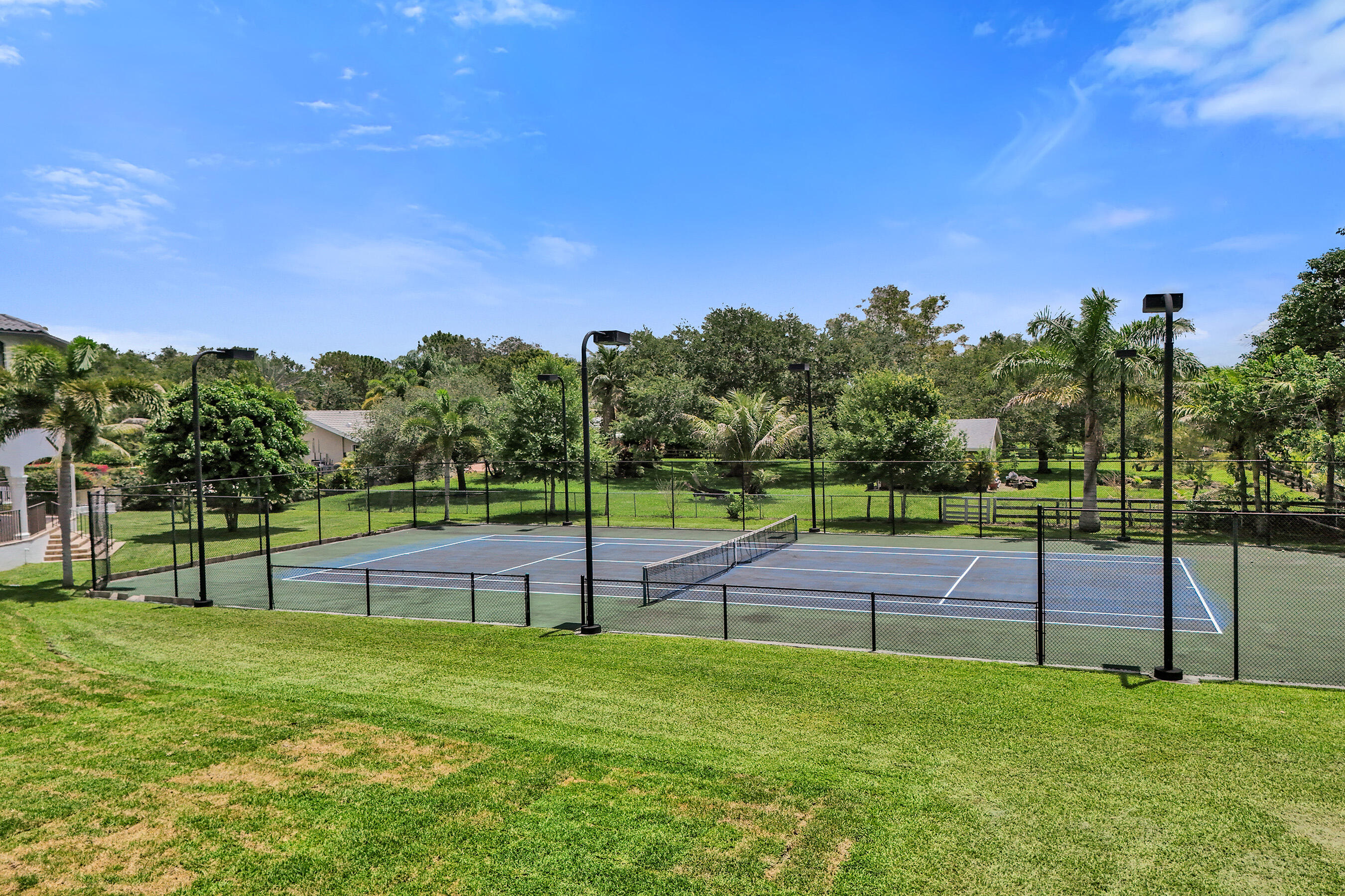11600 NW 8th Plantation, FL 33325