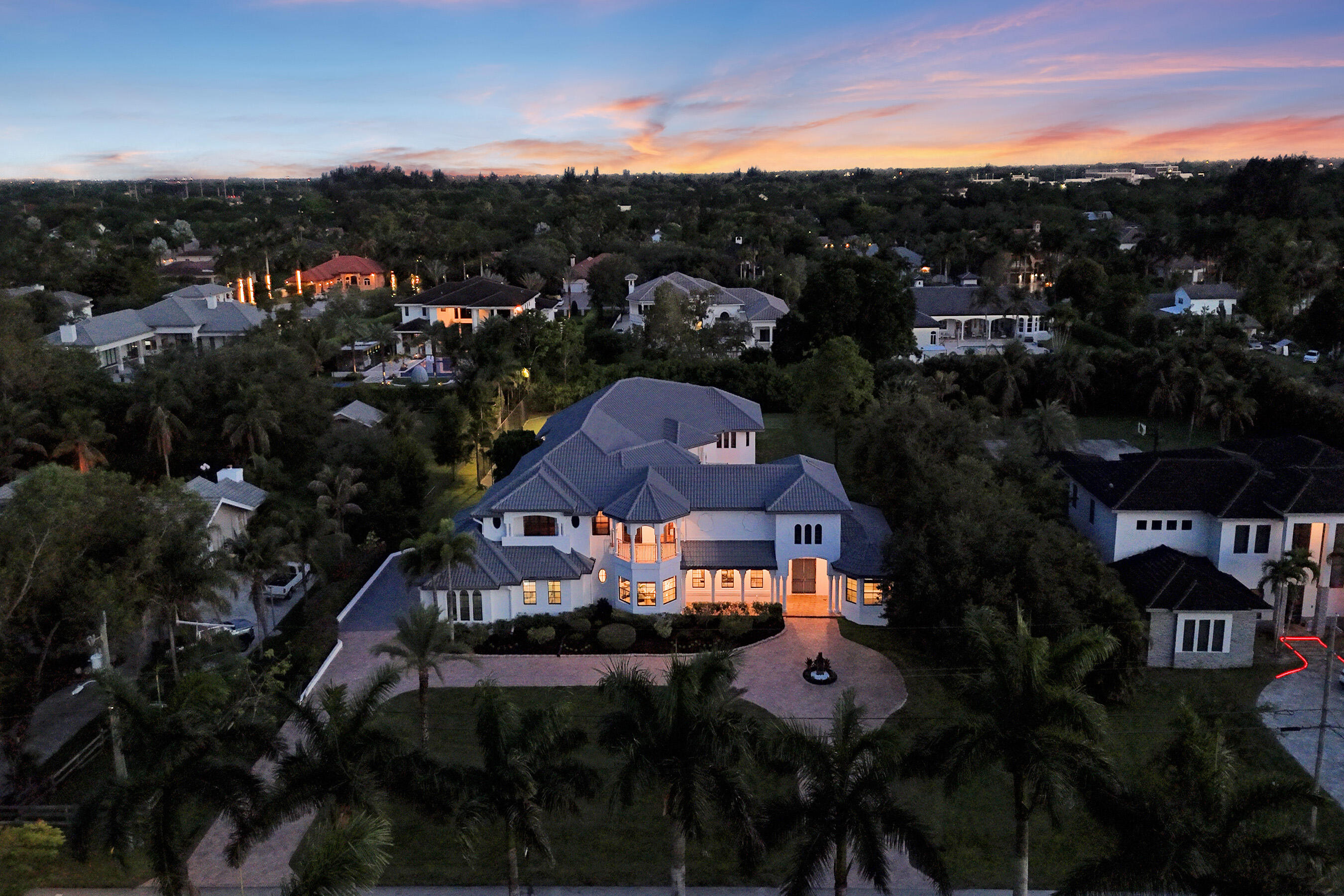 11600 NW 8th Plantation, FL 33325