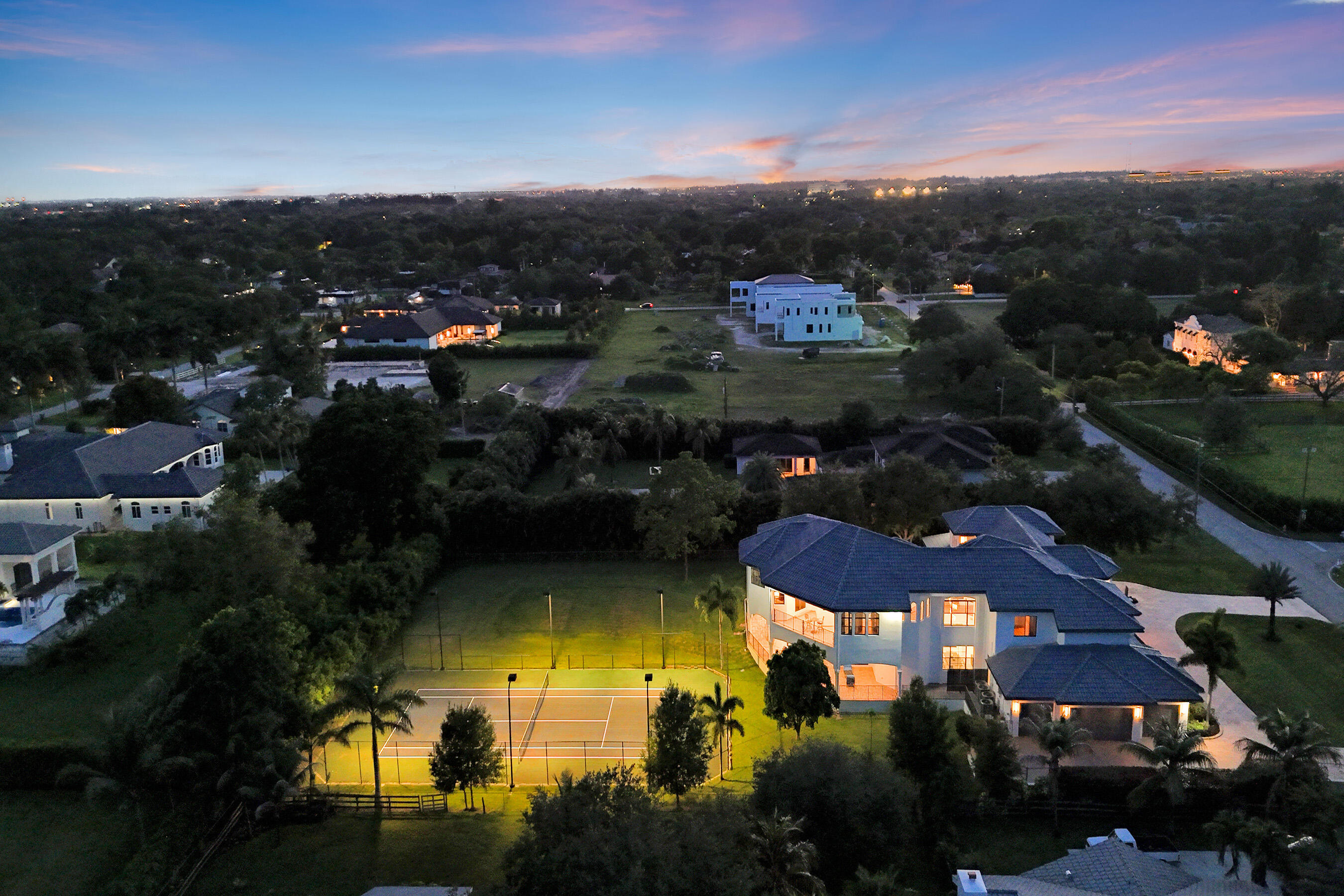 11600 NW 8th Plantation, FL 33325