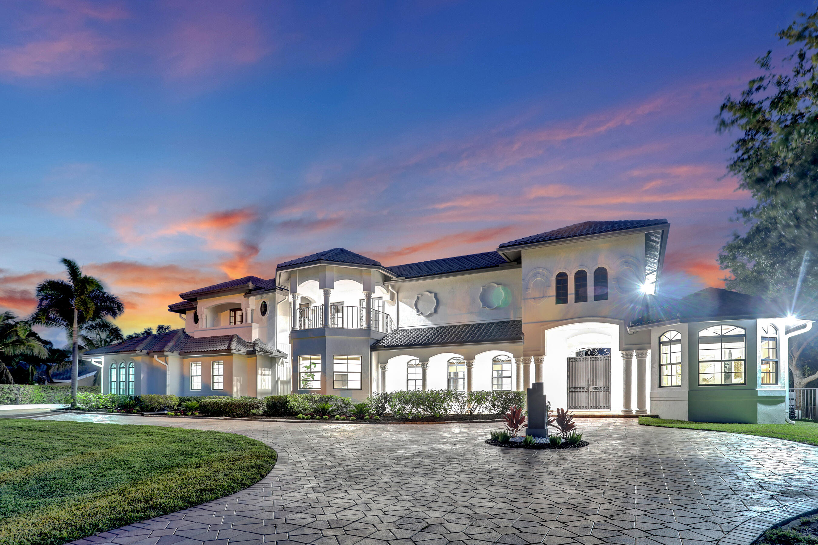 11600 NW 8th Plantation, FL 33325