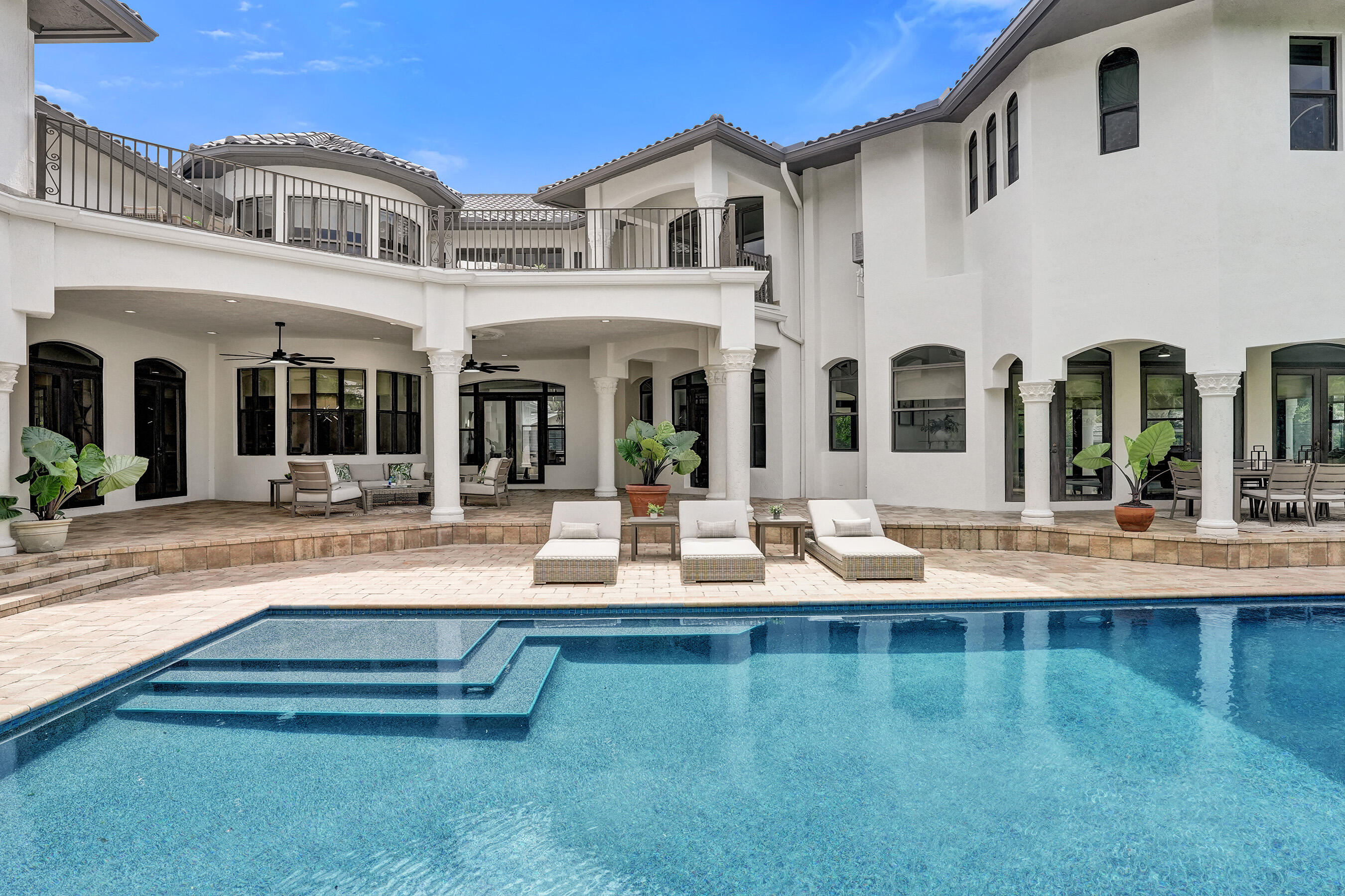 11600 NW 8th Plantation, FL 33325