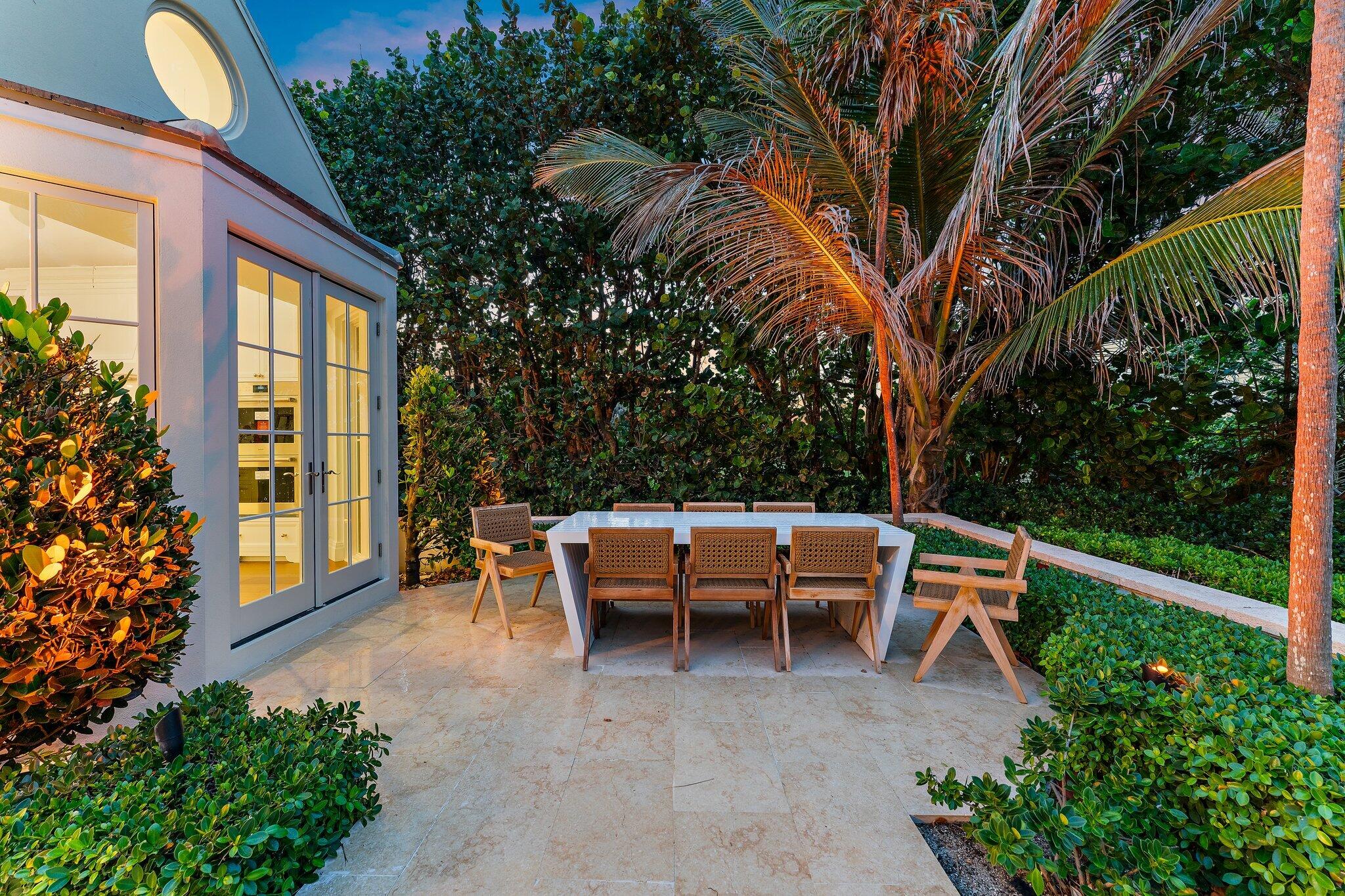 43 N Beach Hobe Sound, FL 33455