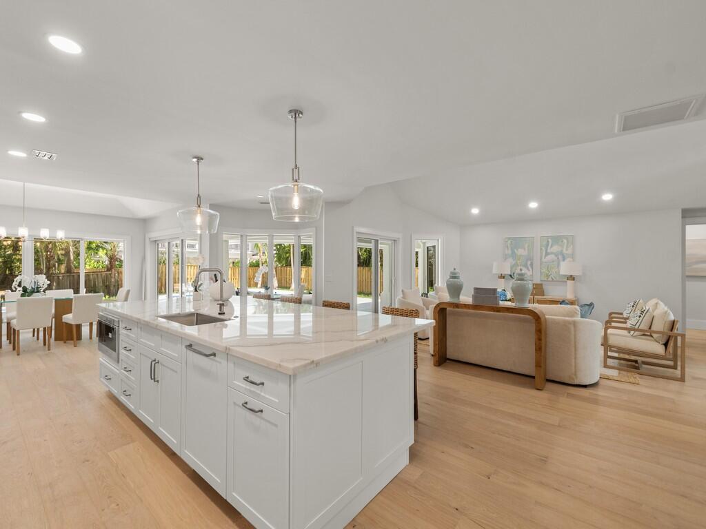 1331 Jonathans Vero Beach, FL 32963