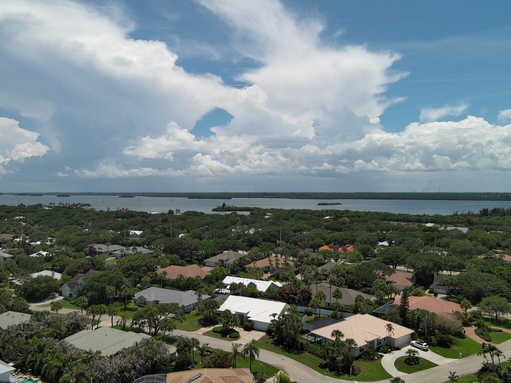 1331 Jonathans Vero Beach, FL 32963