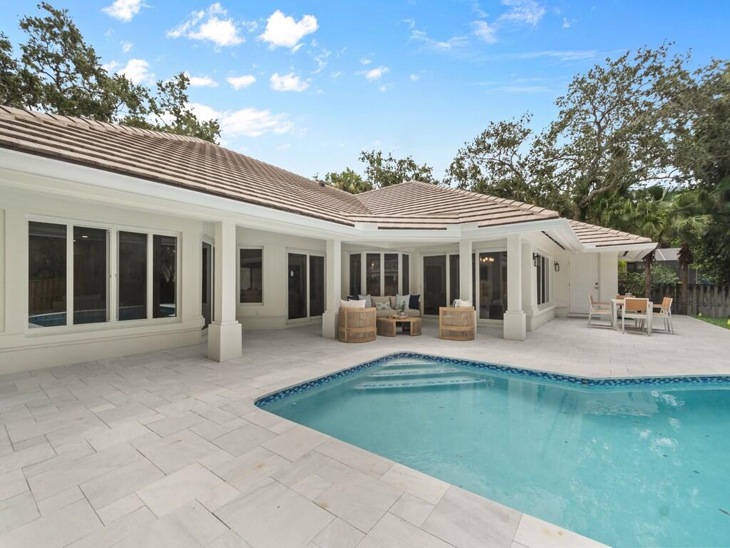 1331 Jonathans Vero Beach, FL 32963