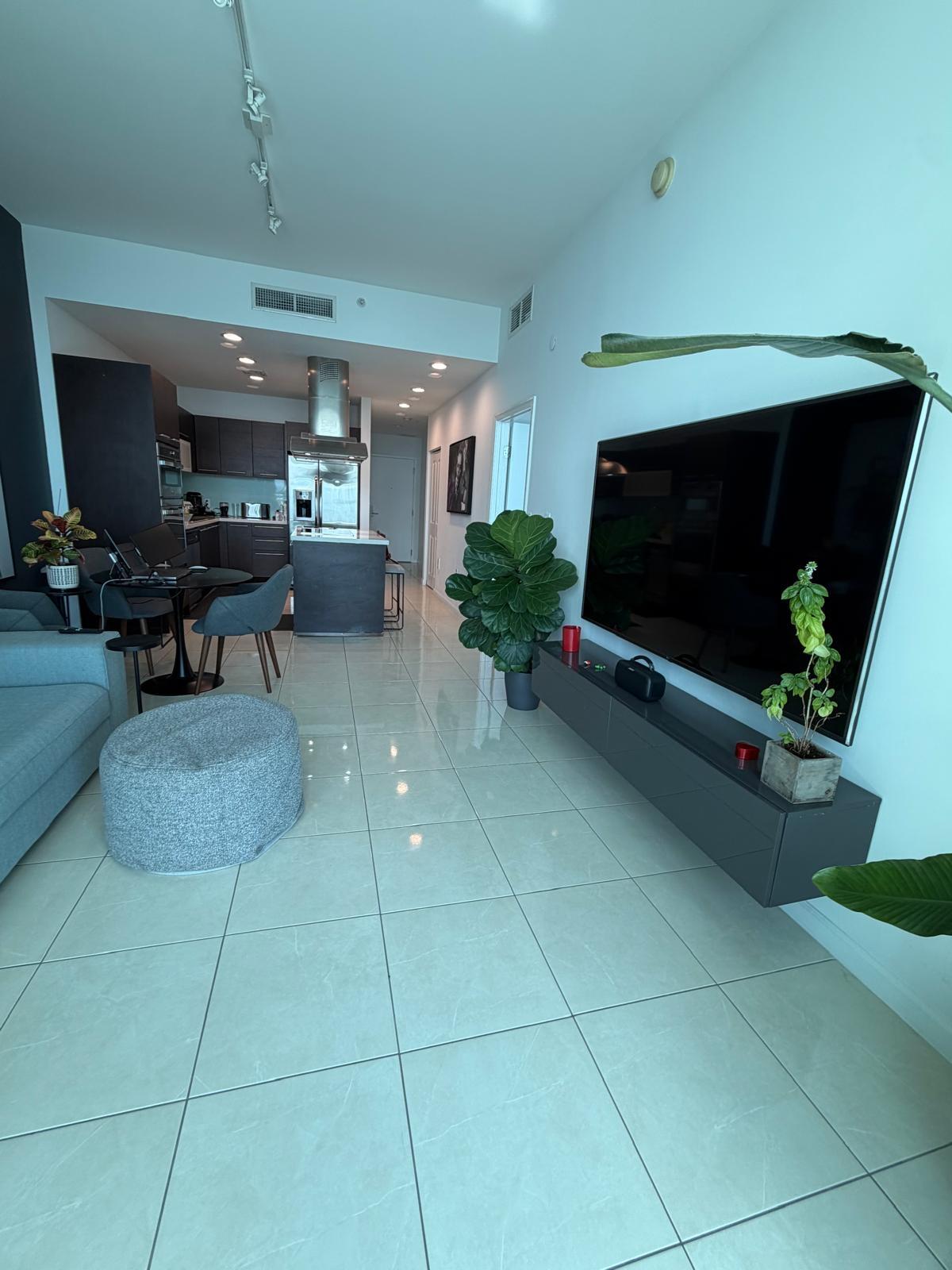 image Eloquence on the Bay21