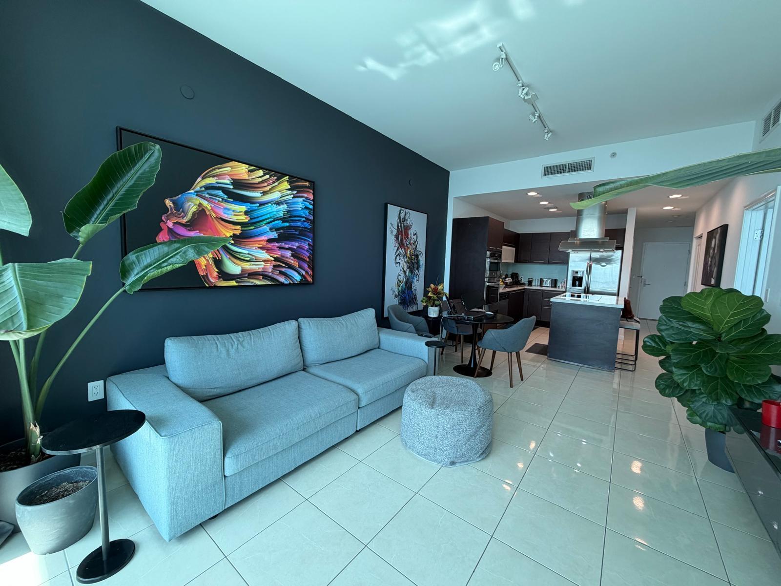 image Eloquence on the Bay25