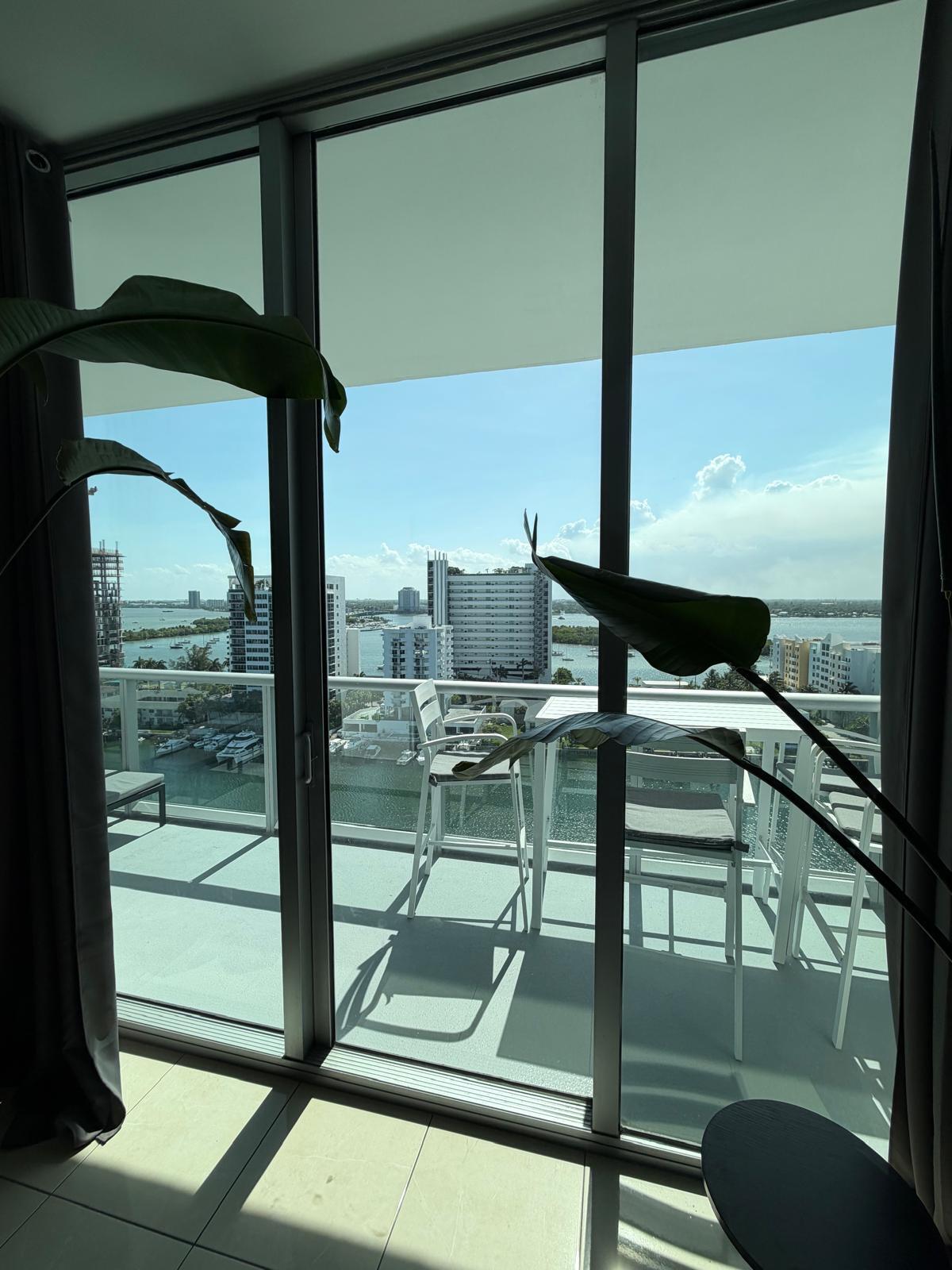 image Eloquence on the Bay26