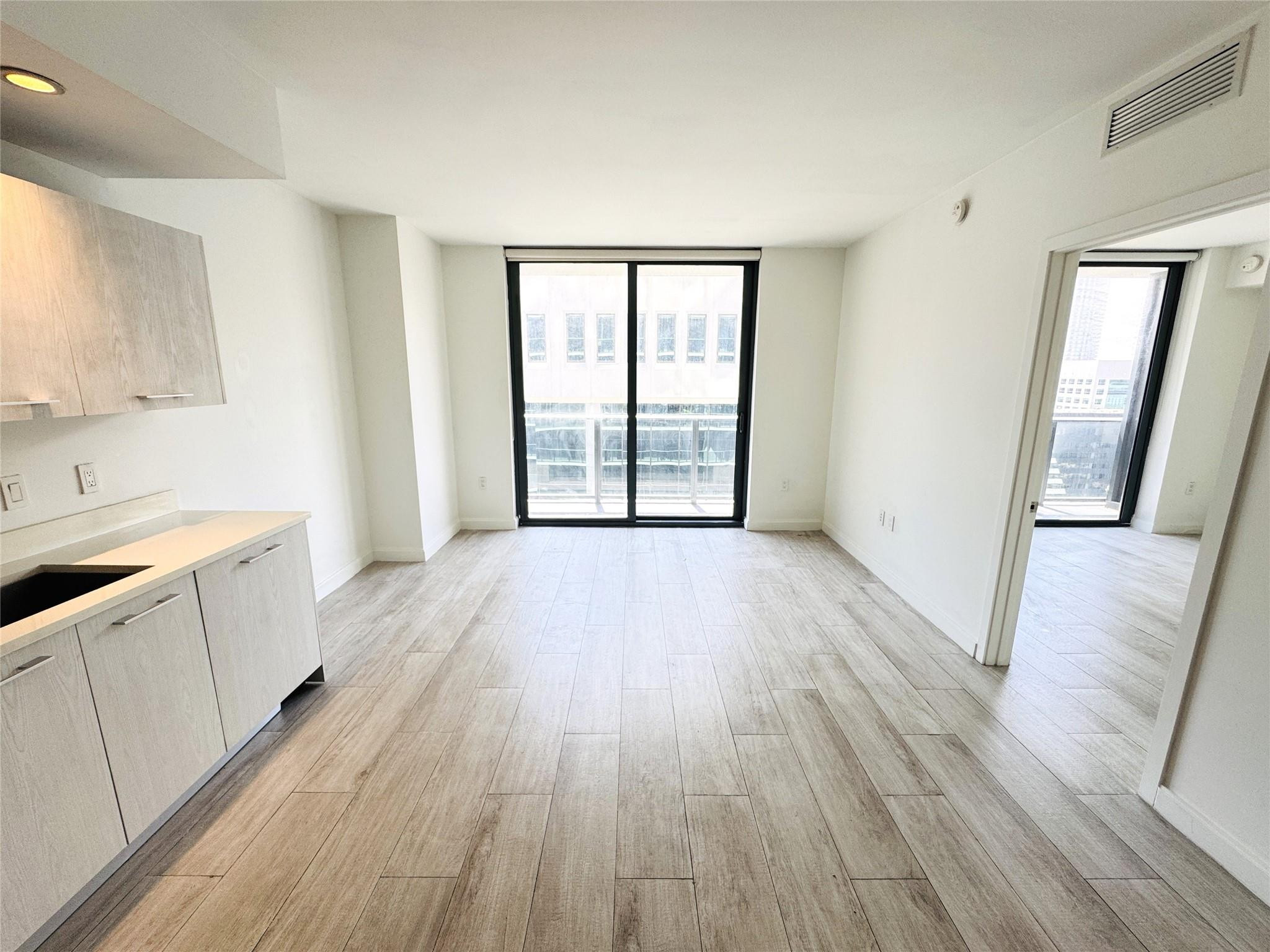 image Brickell Heights West3