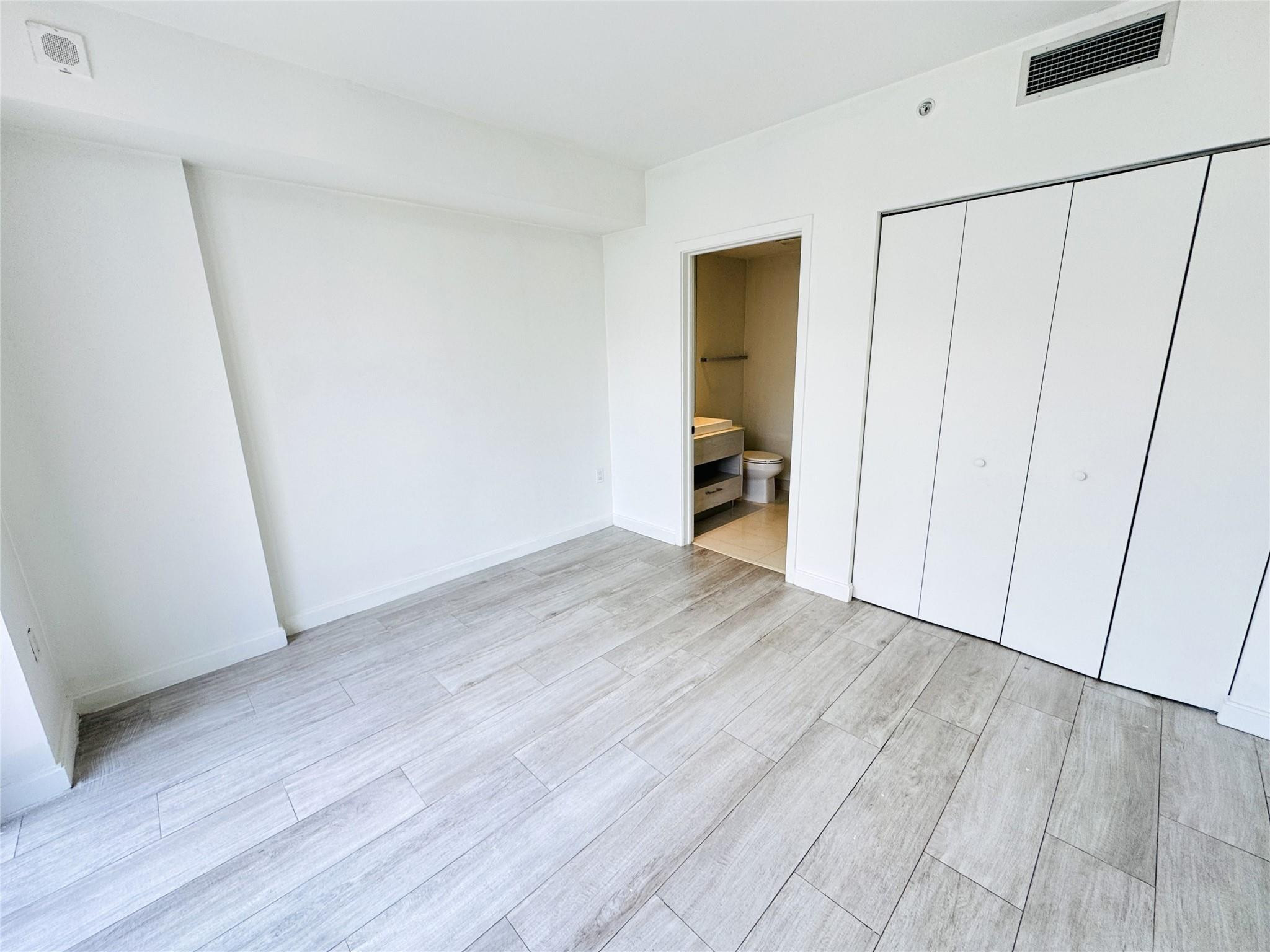 image Brickell Heights West4