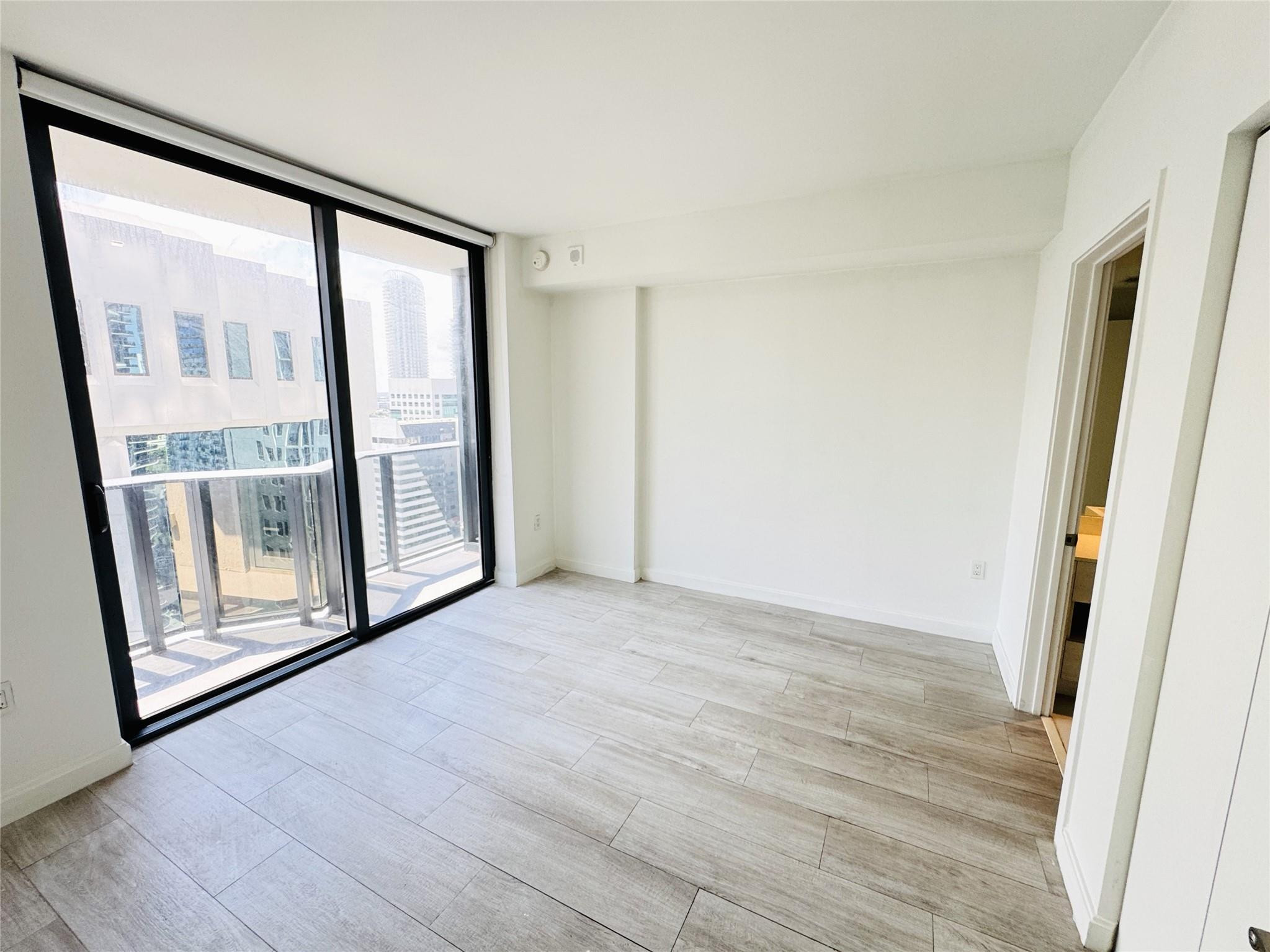 image Brickell Heights West5