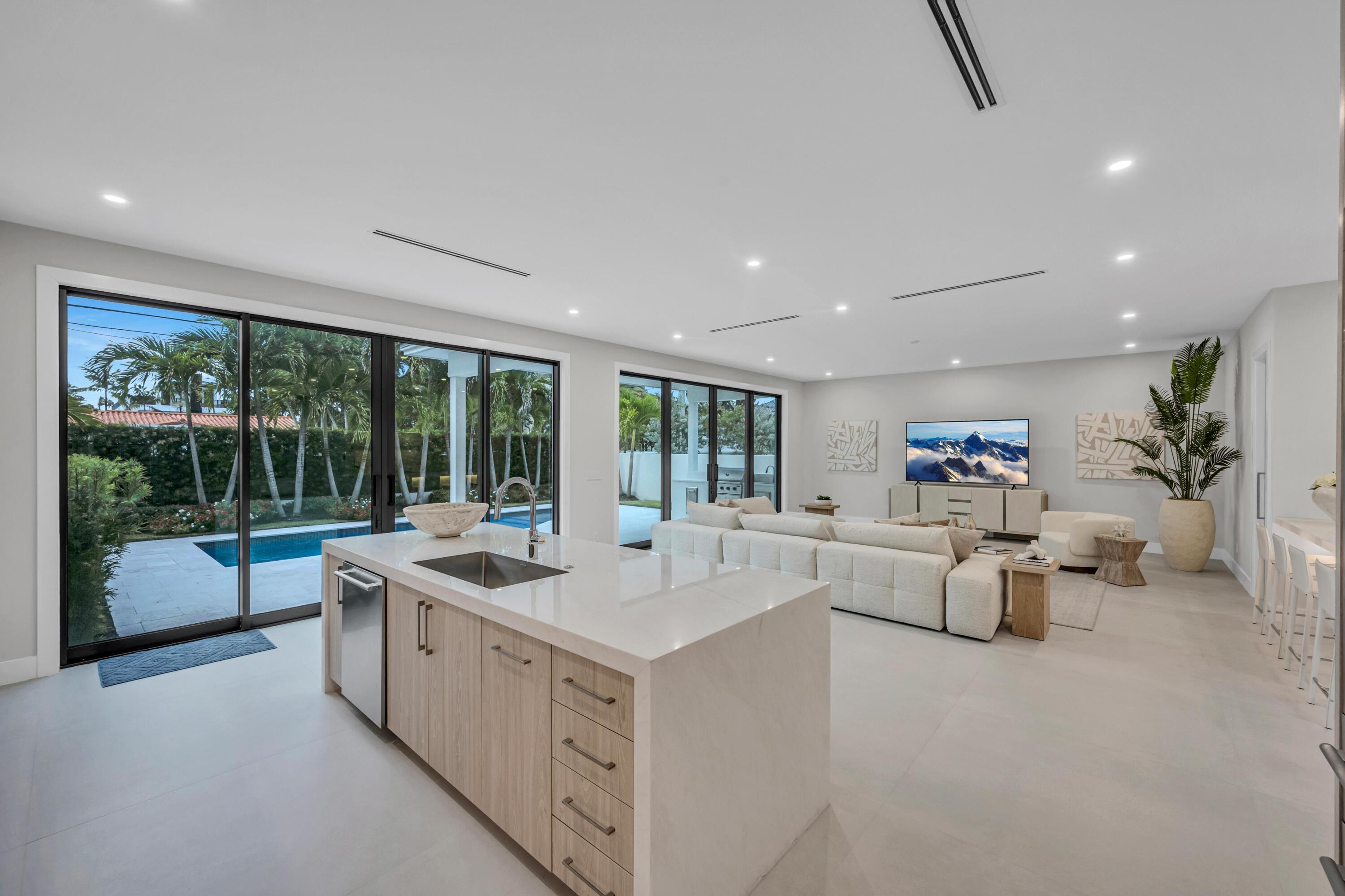 1625 SE 1st Fort Lauderdale, FL 33301