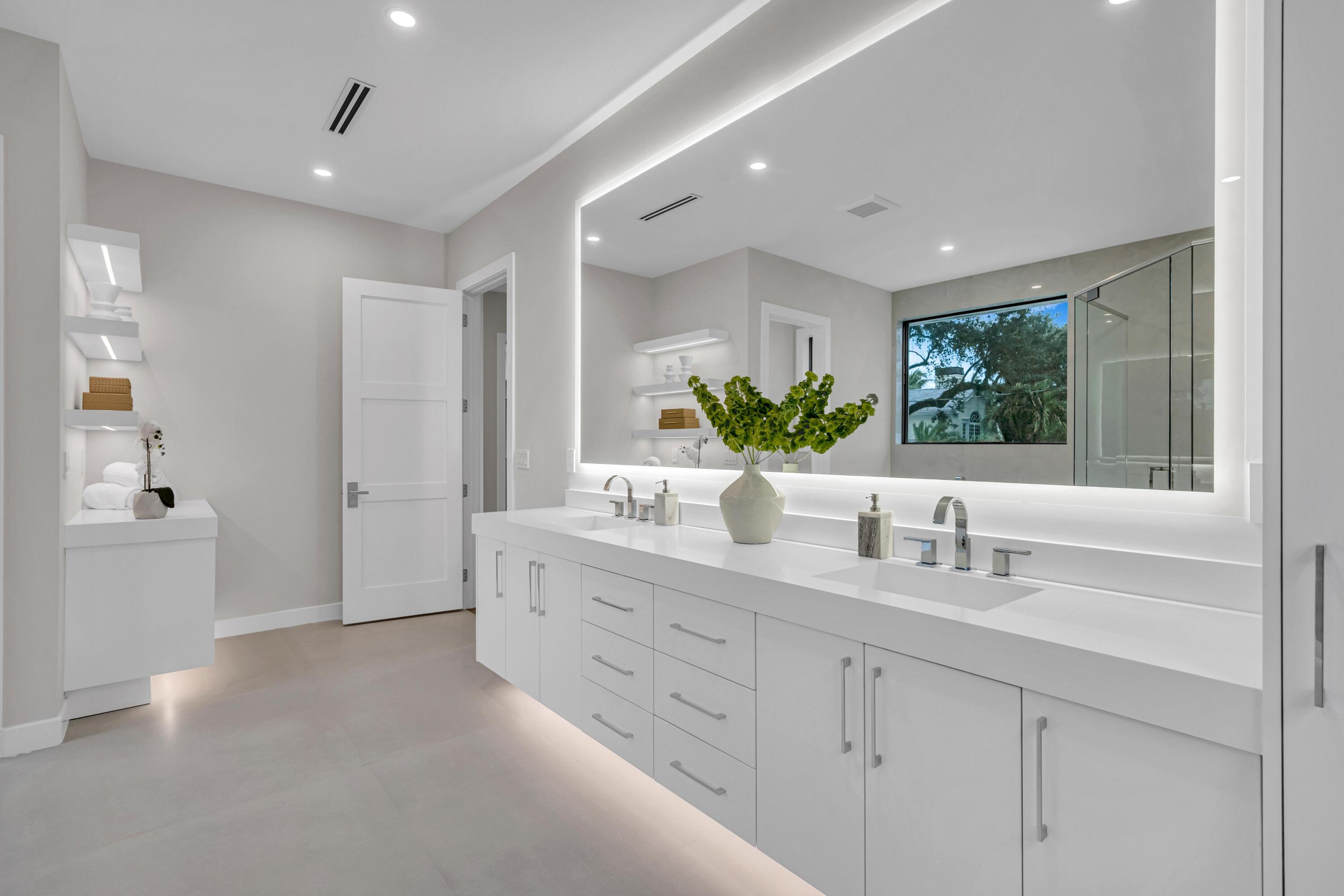 1625 SE 1st Fort Lauderdale, FL 33301