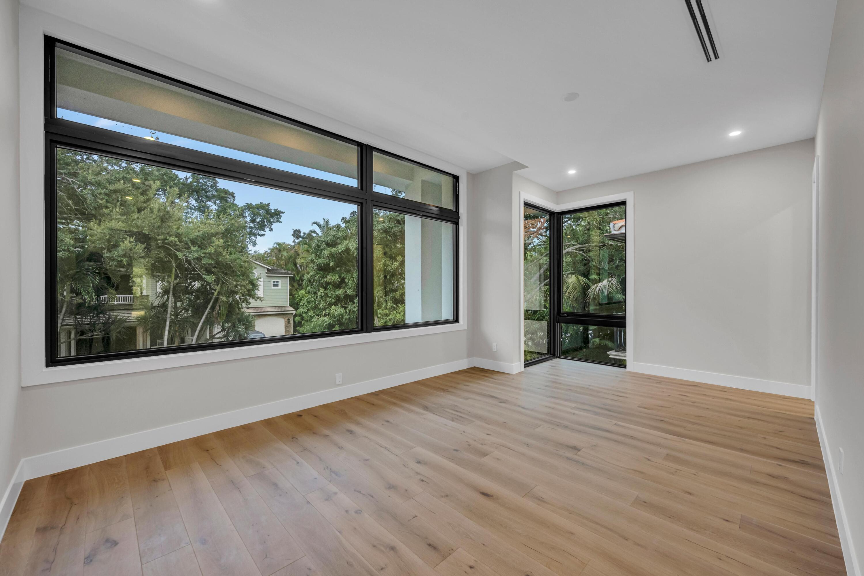 1625 SE 1st Fort Lauderdale, FL 33301
