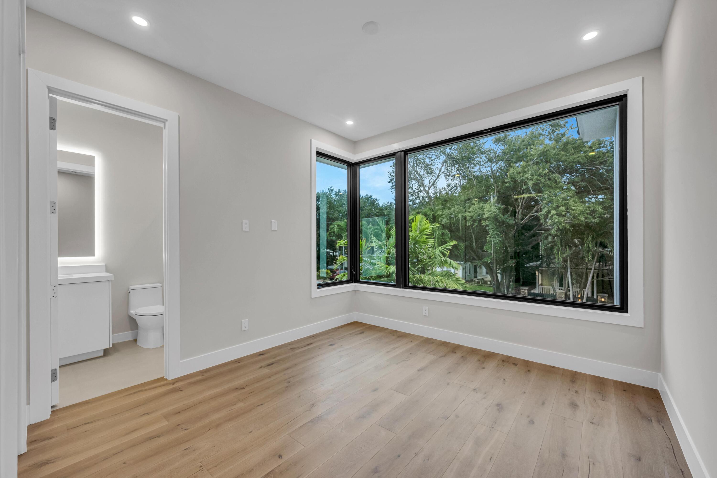 1625 SE 1st Fort Lauderdale, FL 33301