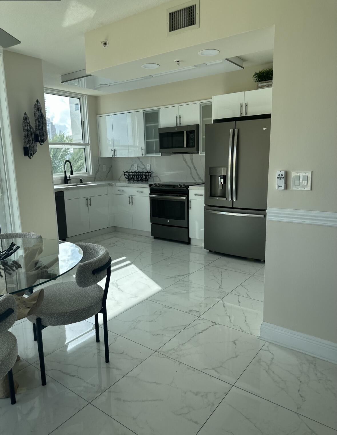 610 W Las Olas Blvd #517N Fort Lauderdale, FL 33312