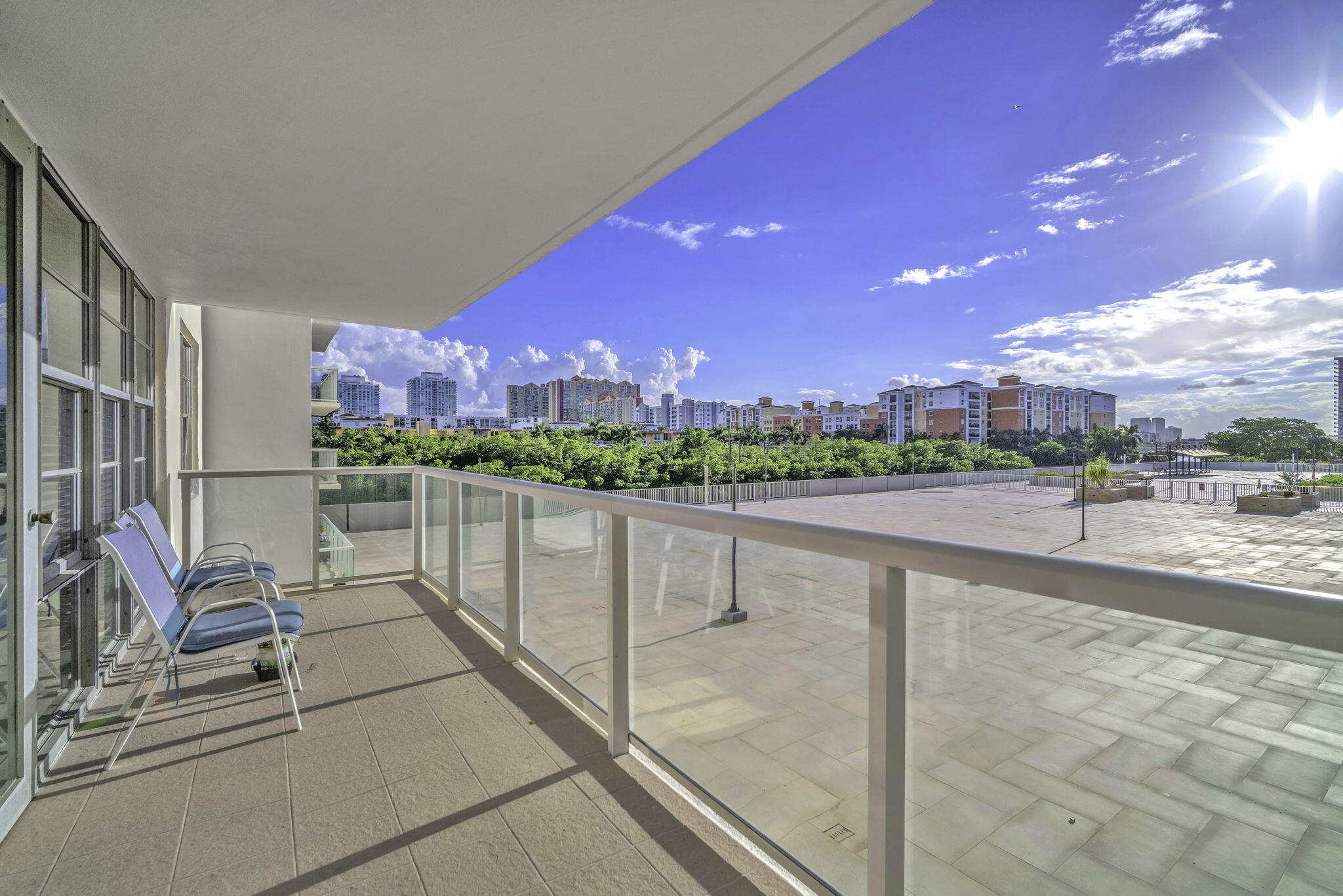 image Winston Towers 30023
