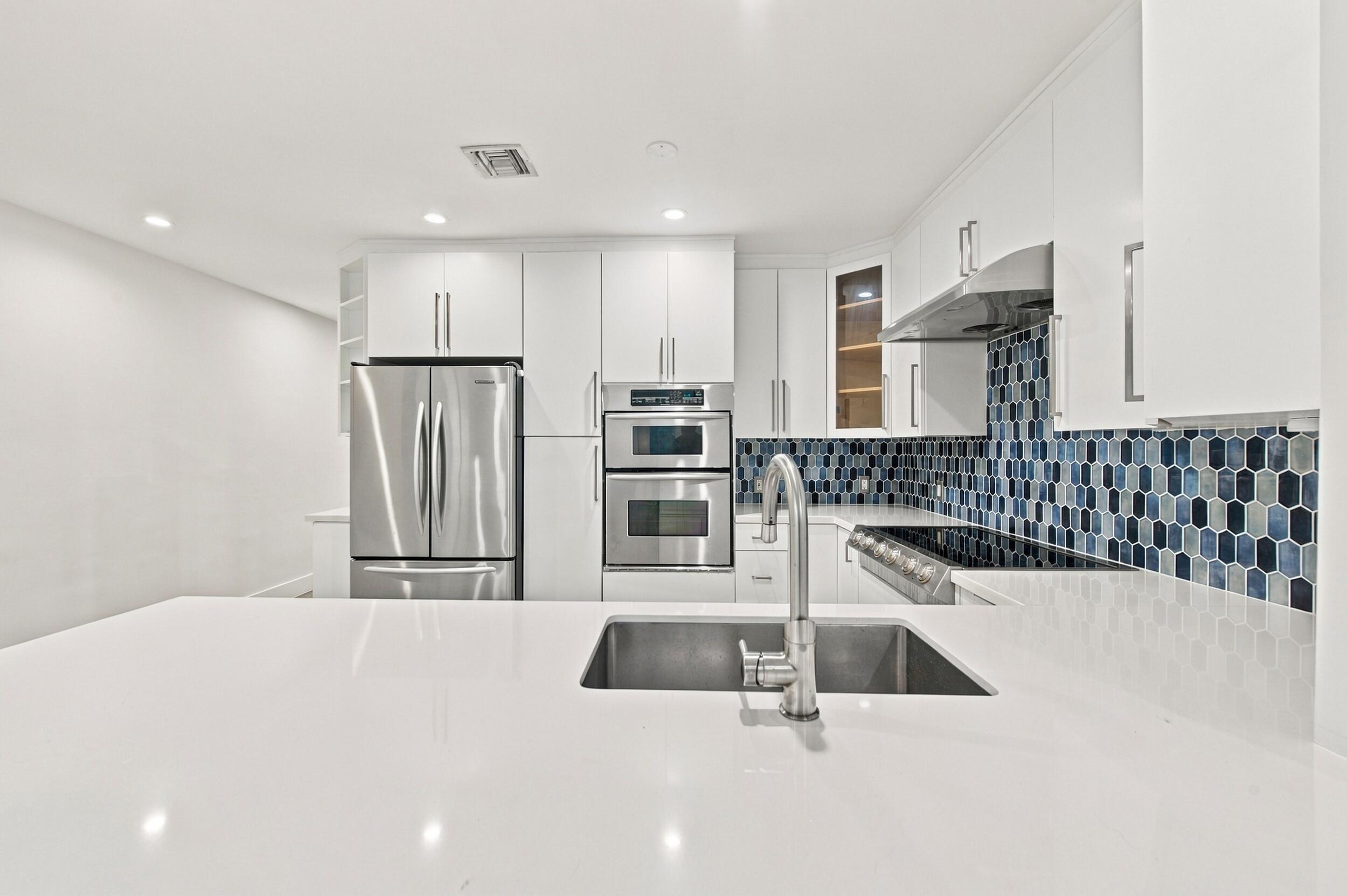 722 SW 16th Ct Fort Lauderdale, FL 33315