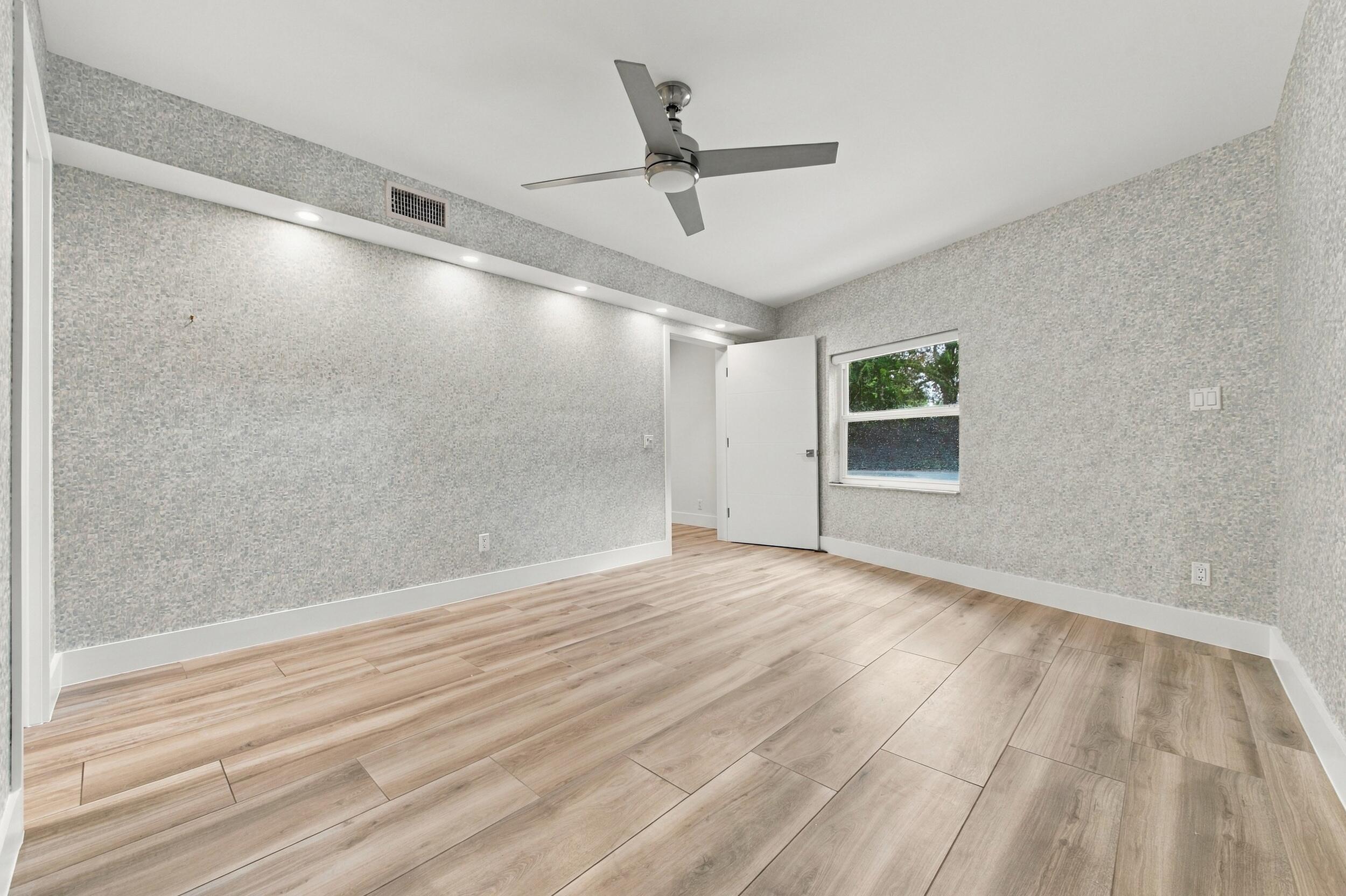 722 SW 16th Ct Fort Lauderdale, FL 33315