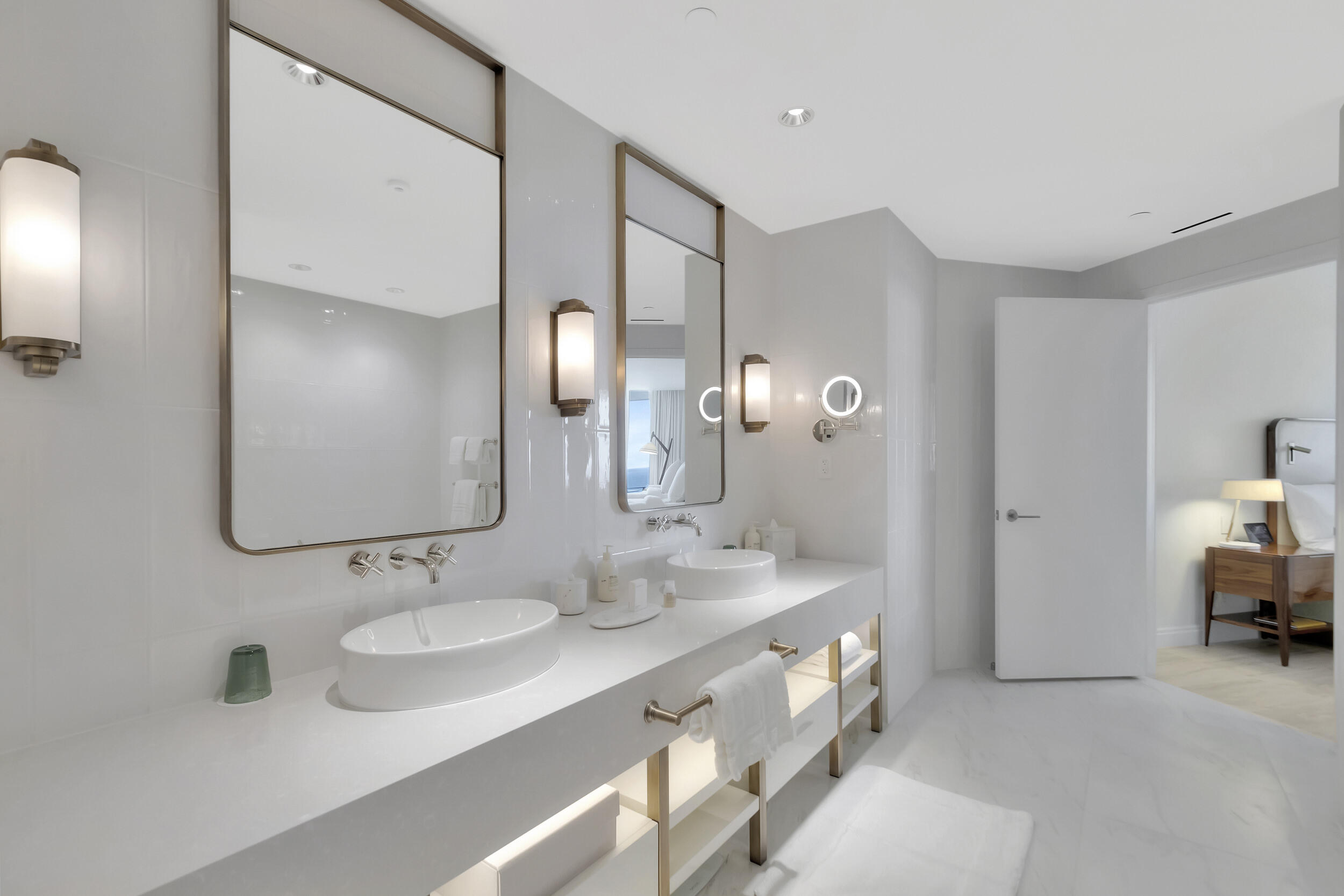 525 N Fort Lauderdale Bch Blvd #1704 Fort Lauderdale, FL 33304