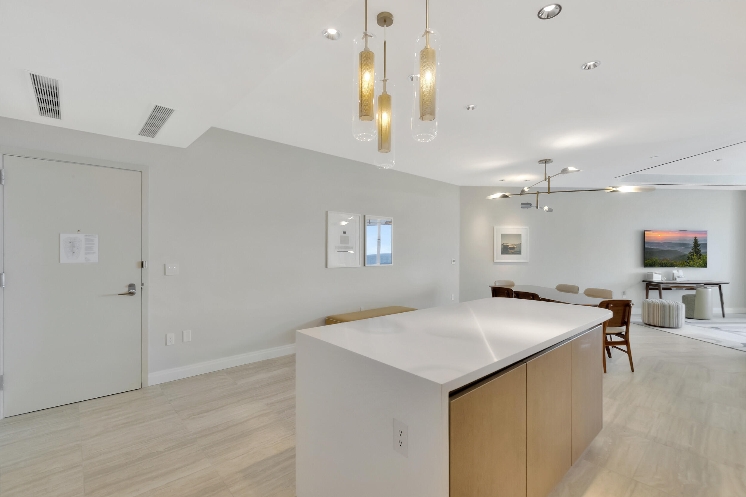 525 N Fort Lauderdale Bch Blvd #1704 Fort Lauderdale, FL 33304