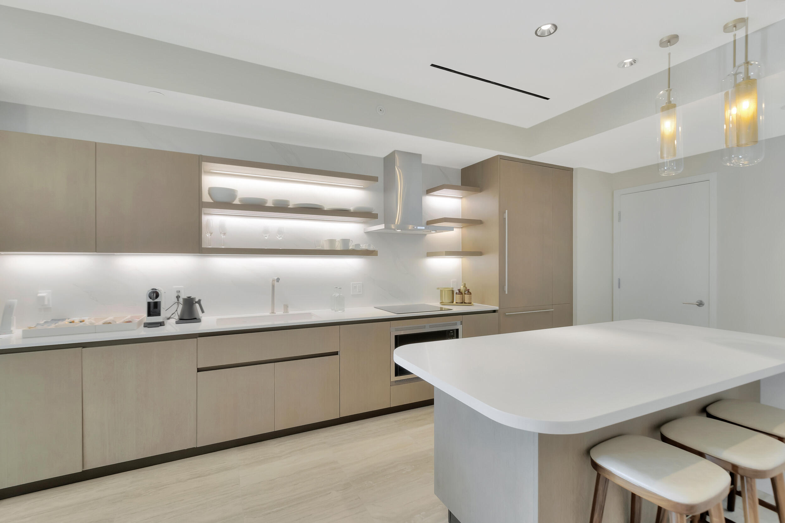 525 N Fort Lauderdale Bch Blvd #1704 Fort Lauderdale, FL 33304
