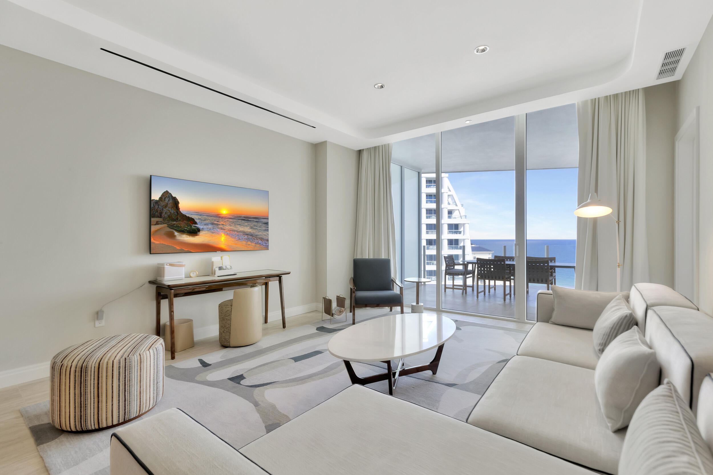 525 N Fort Lauderdale Bch Blvd #1704 Fort Lauderdale, FL 33304