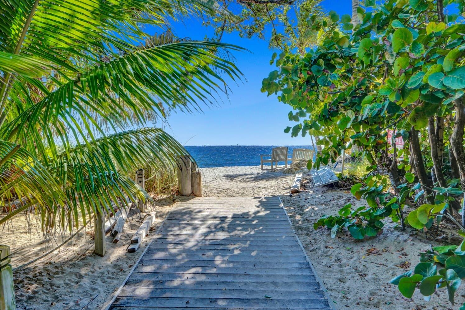 3207 Dover Rd Pompano Beach, FL 33062