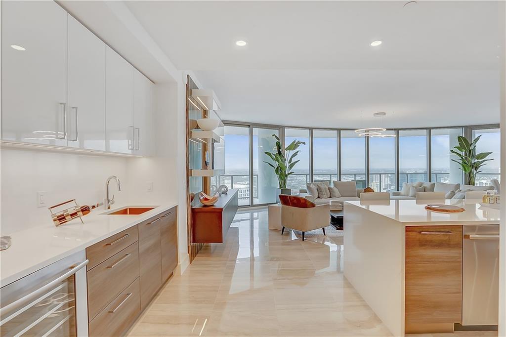 100 E Las Olas Boulevard #3503