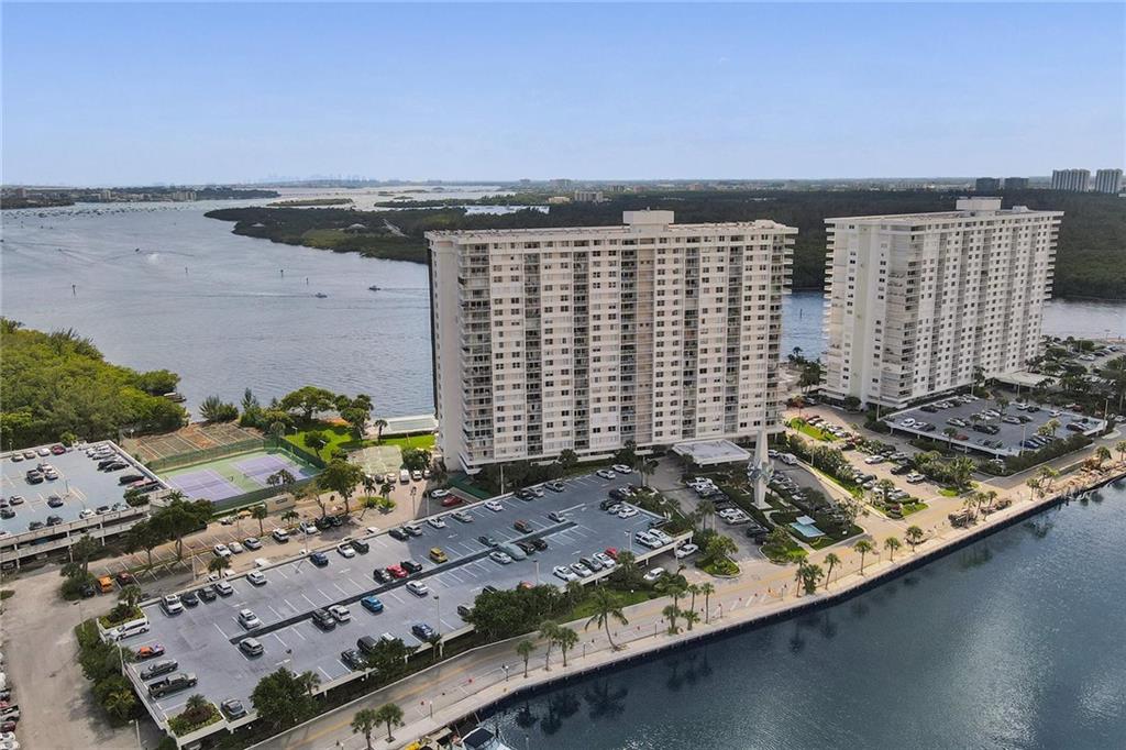 300 Bayview Dr #1407