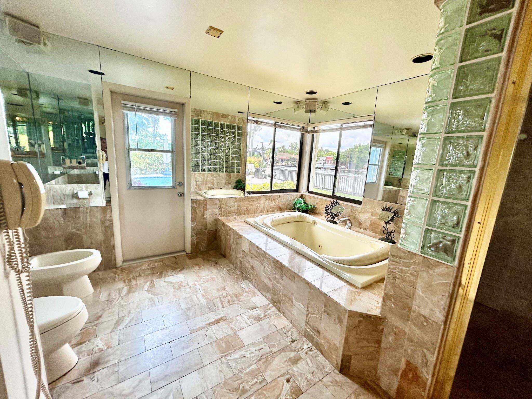 12900 N Bayshore Dr North Miami, FL 33181