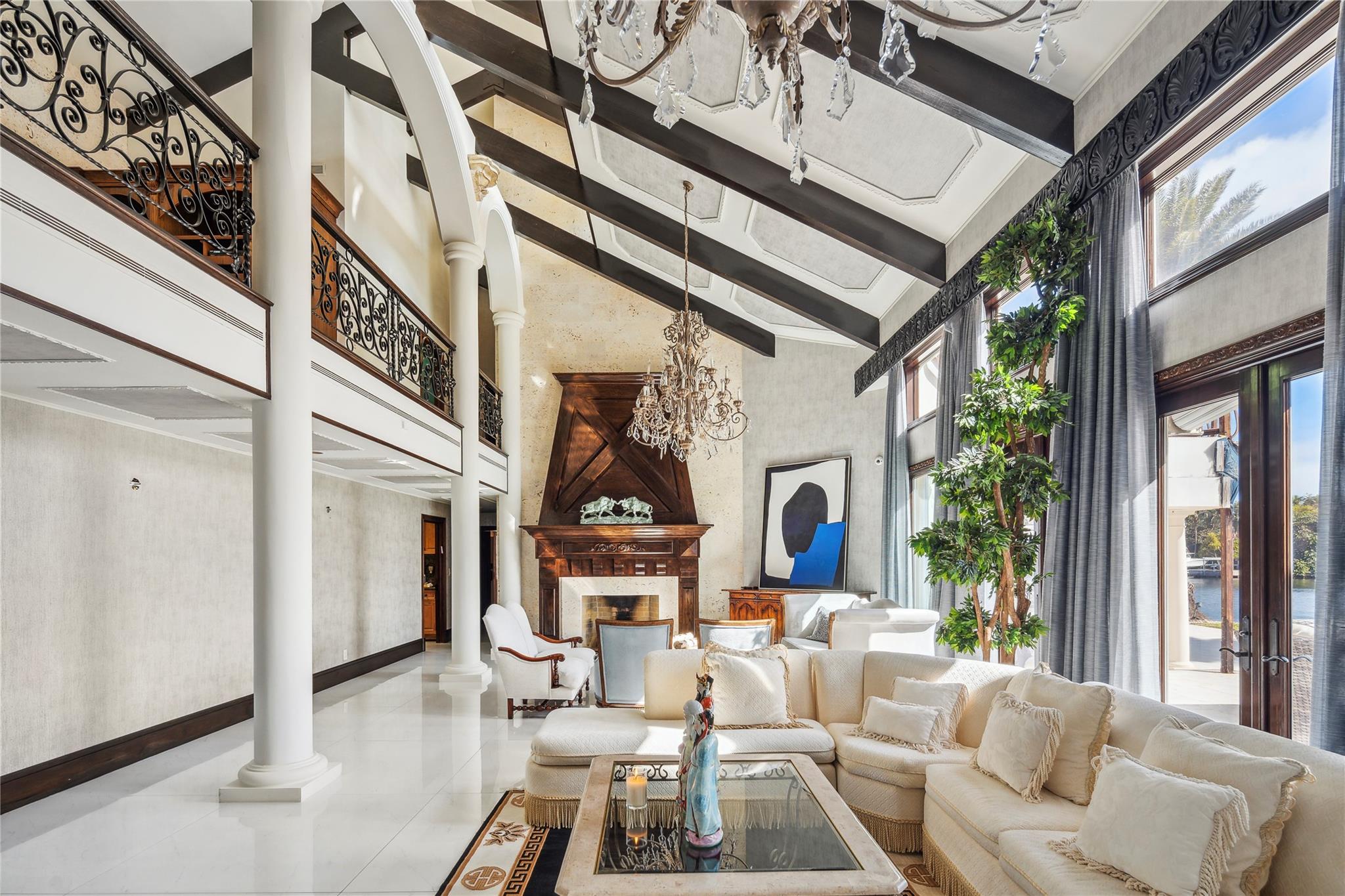 3100 NE 46th St Lighthouse Point, FL 33064