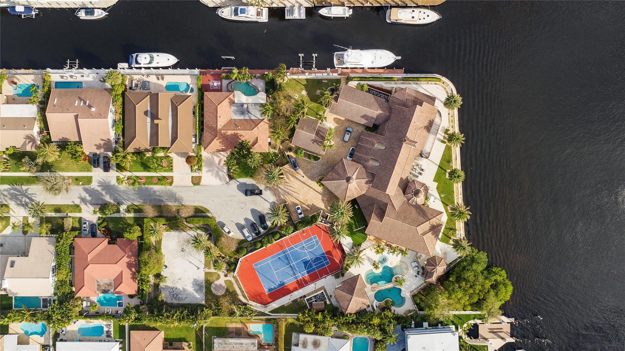 3100 NE 46th St Lighthouse Point, FL 33064