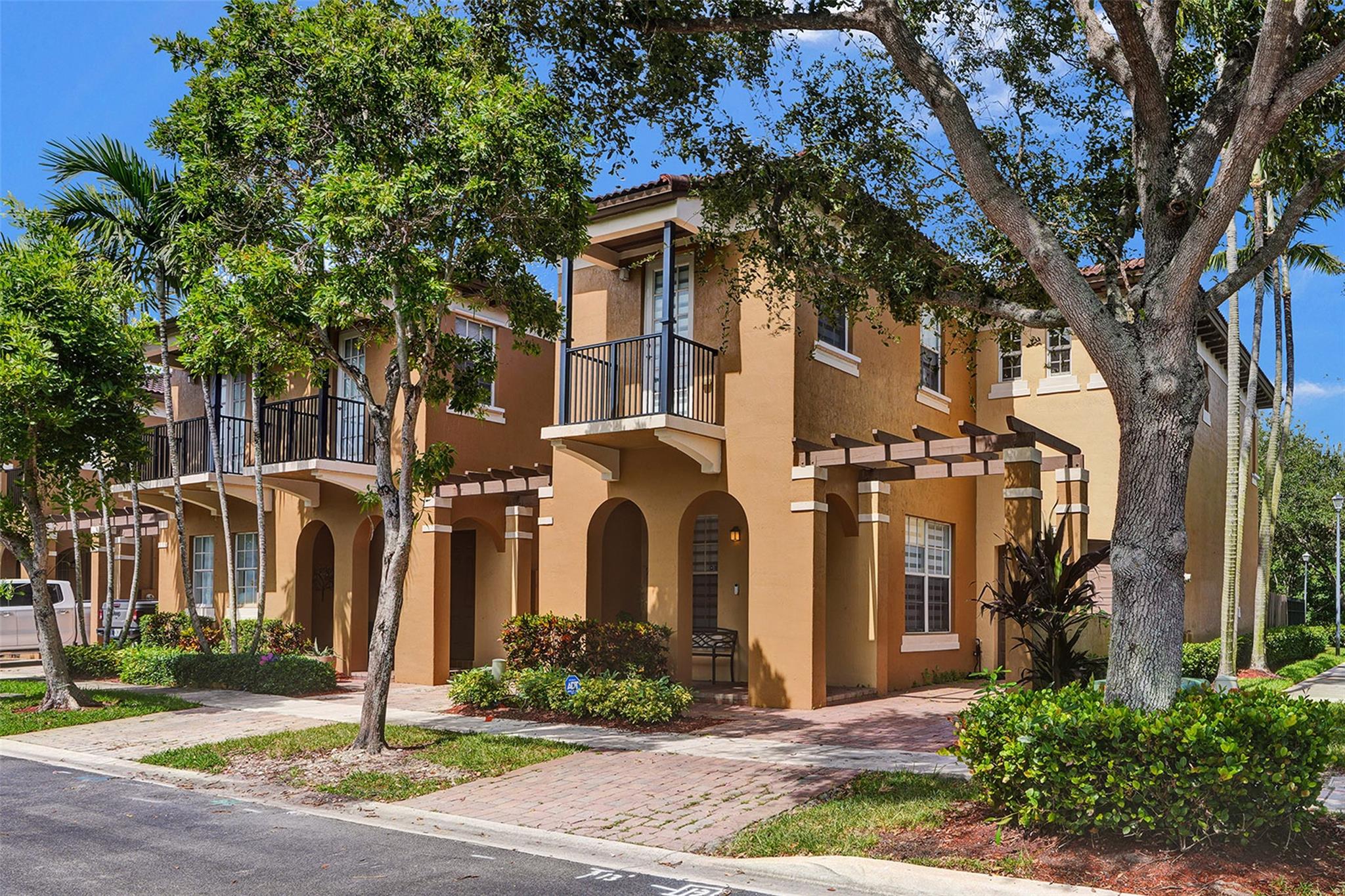 4431 Arabian Way
