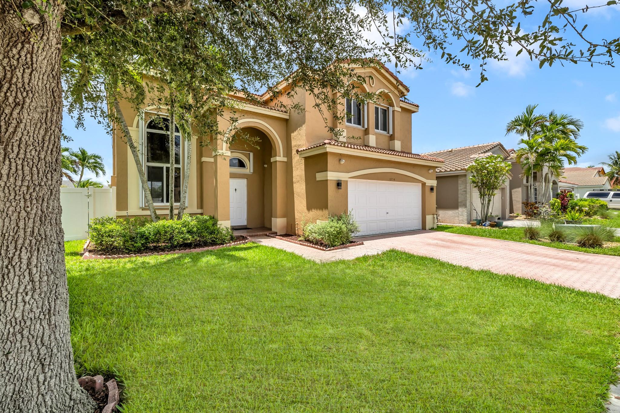 10714 SW 17th Pl