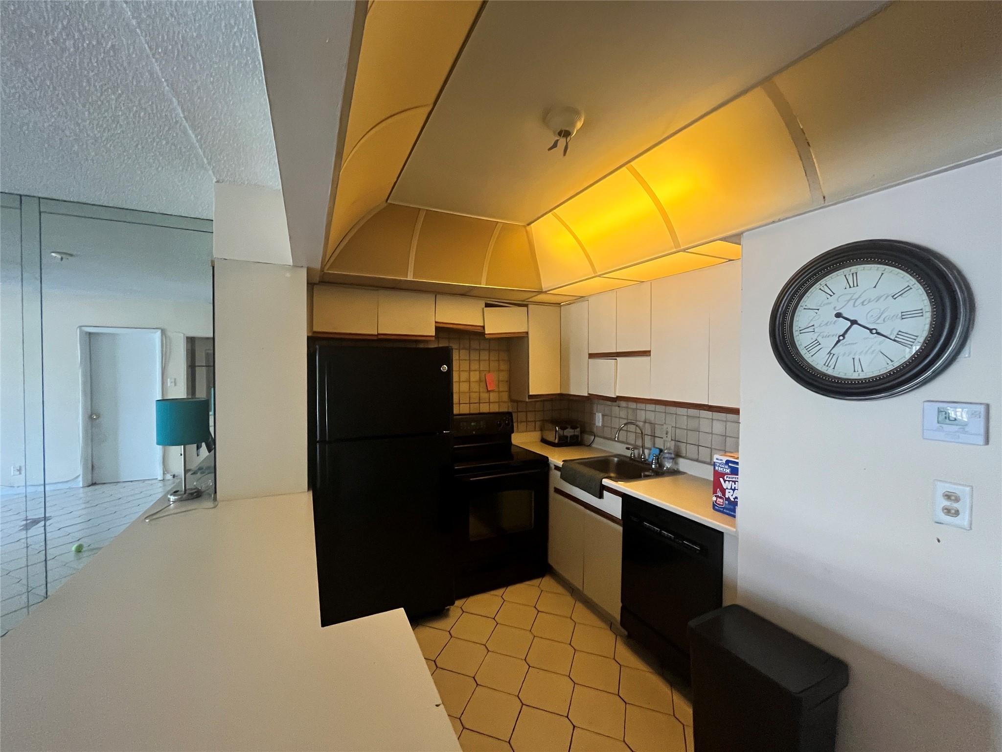 751 Pine Dr #103,Pompano Beach, FL 33060