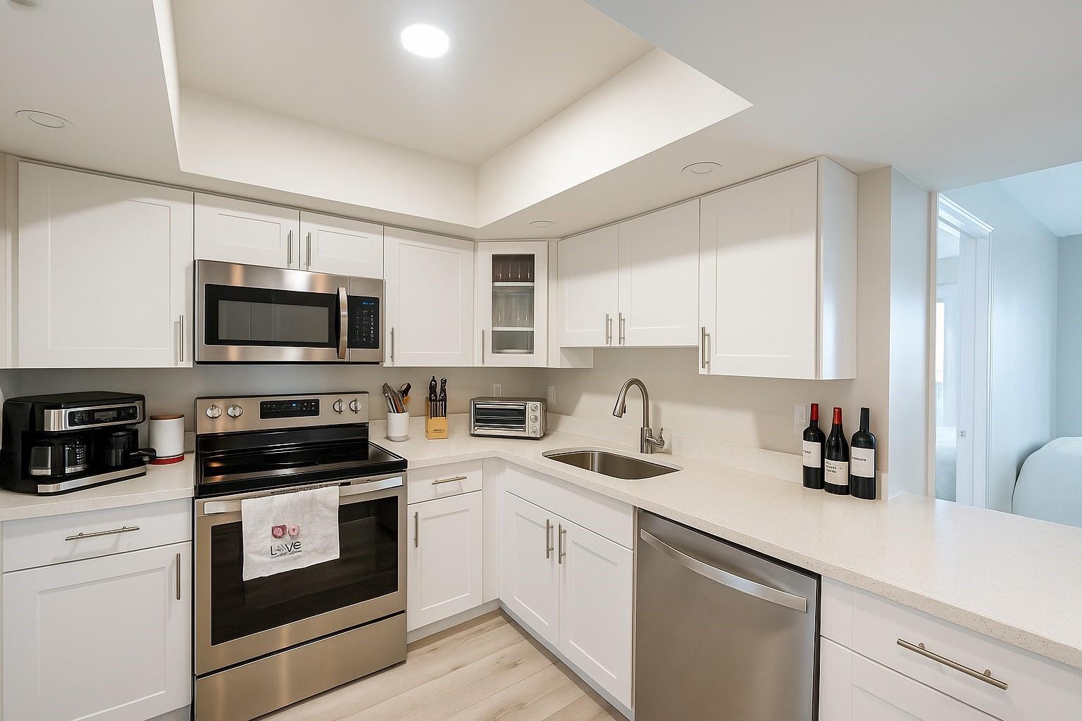 4013 N Ocean Dr #301