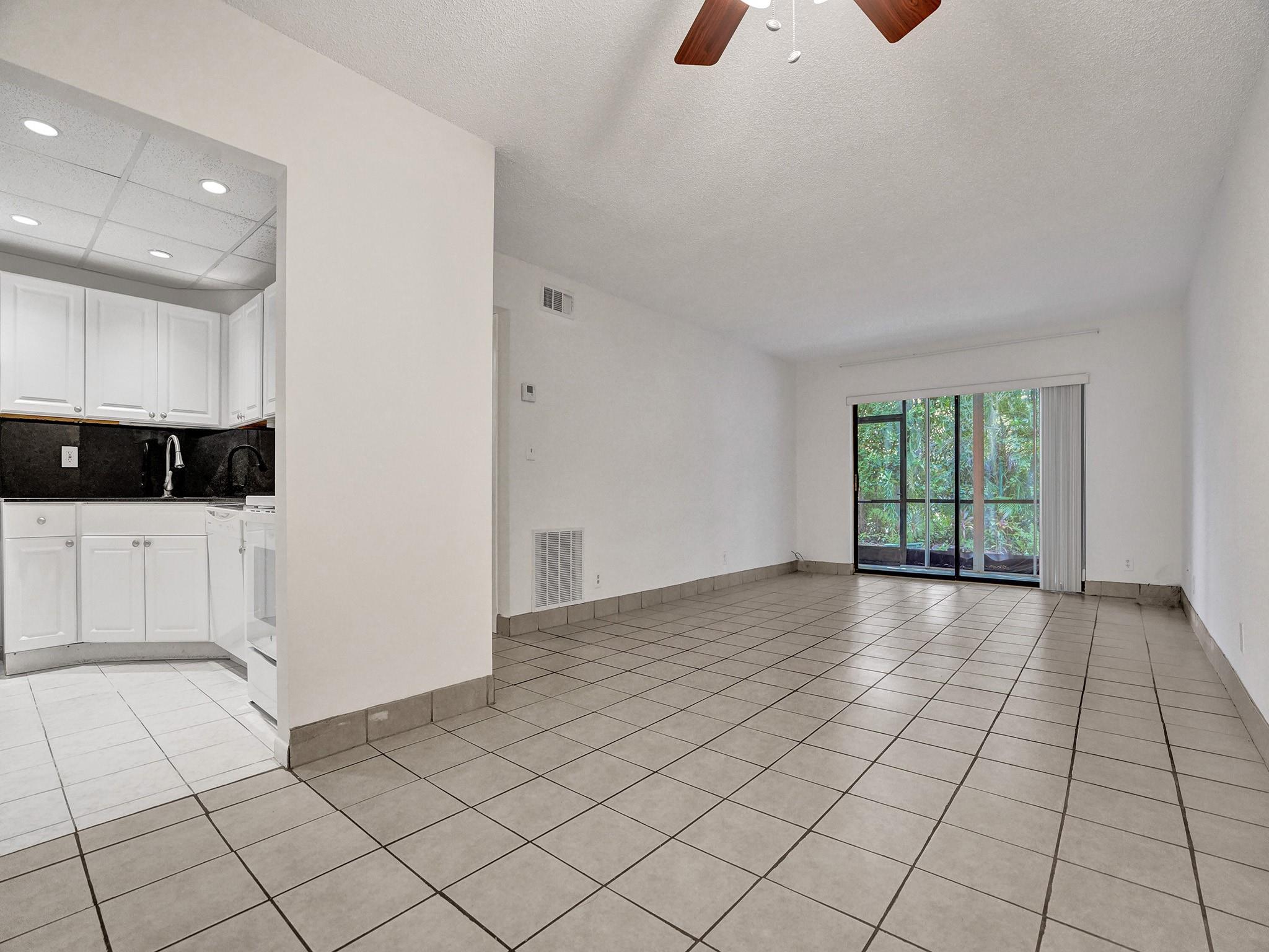 3115 Oakland Shores Dr #110,Oakland Park, FL 33309