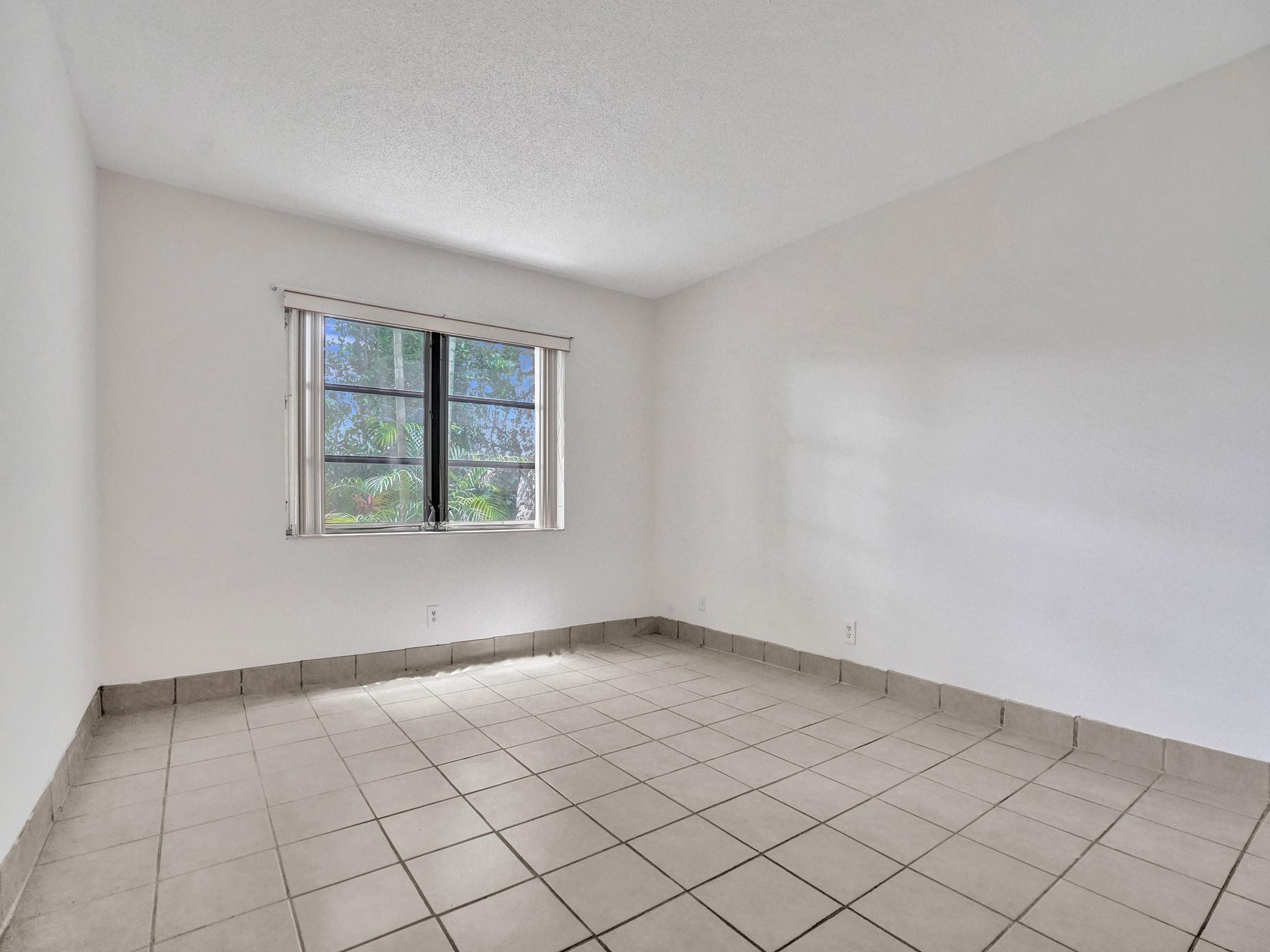 3115 Oakland Shores Dr #110,Oakland Park, FL 33309