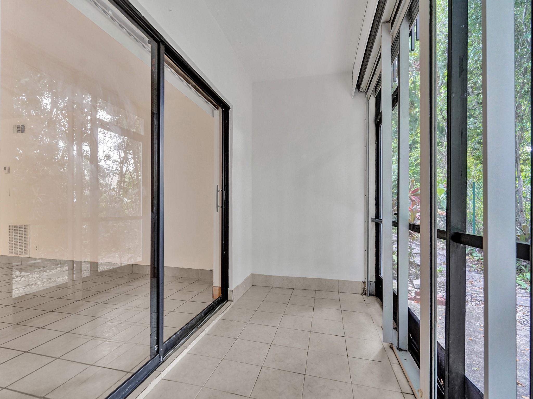 3115 Oakland Shores Dr #110,Oakland Park, FL 33309